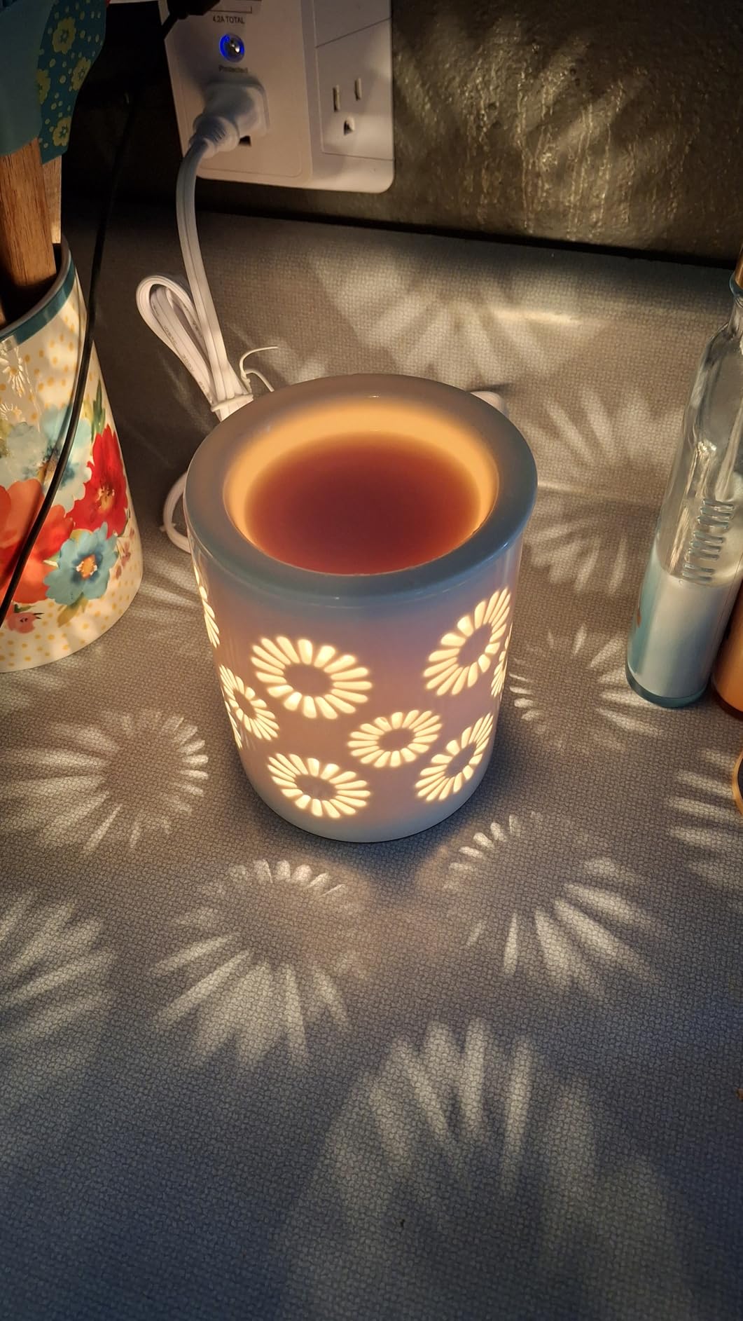 SALKING Ceramic Wax Melt Warmer, Electric Wax Warmer for Scented Wax, Candle Warmer Oil Burner with Edison Bulbs, Sunflower Fragrance Warmer for Home, Bedroom customer photo 2