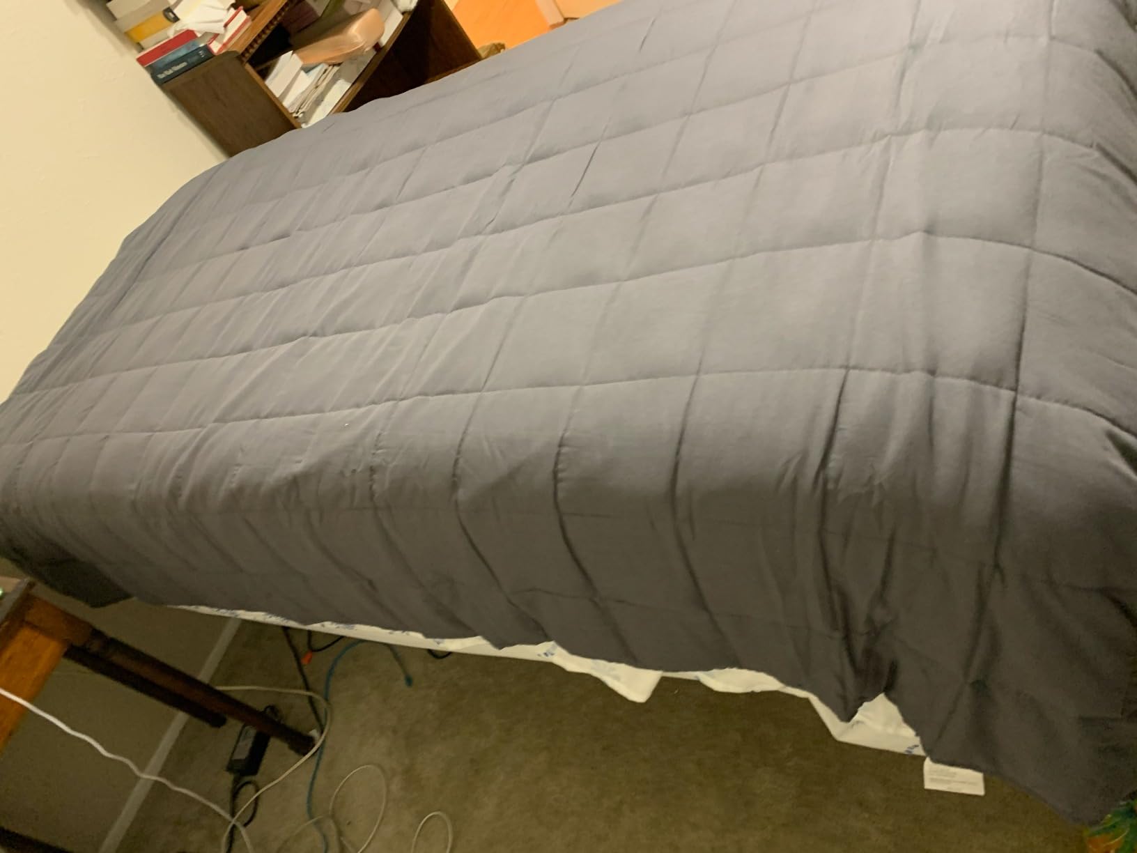 yescool Weighted Blanket for Adults (20 lbs, 60in x 80in, Grey) Cooling Heavy Blanket for Sleeping Perfect for 190-210 lbs, Queen Size Breathable Blanket with Premium Glass Bead, Machine Washable customer photo 1