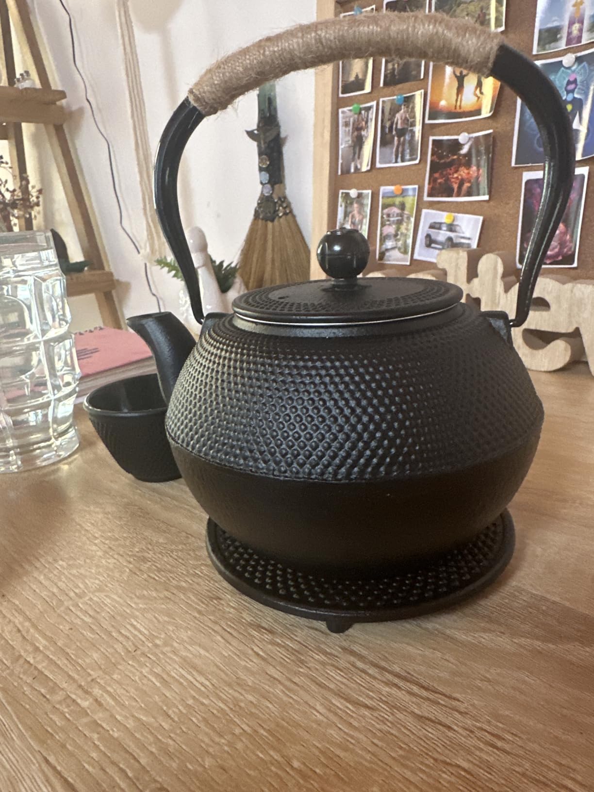 Juvale Tea Kettle Stovetop Japanese Cast Iron Tetsubin - 40 oz, Black - Cast Iron Tea Set & Teapot with Loose Leaf Infuser, Warmer & 4 Cups, Trivet customer photo 2