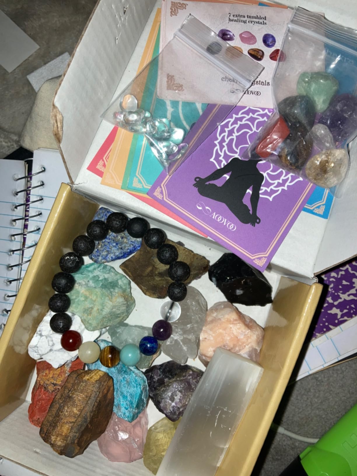 AOOVOO 26 PCS Crystals and Healing Stones, Healing Crystals Gift Set, 7 Raw Chakra Stone, 7 Tumbled Gemstones, Crystal Amethyst Necklace, Selenite Plate, Lava Bracelet, Clear Quartz, Gift Box customer photo 2