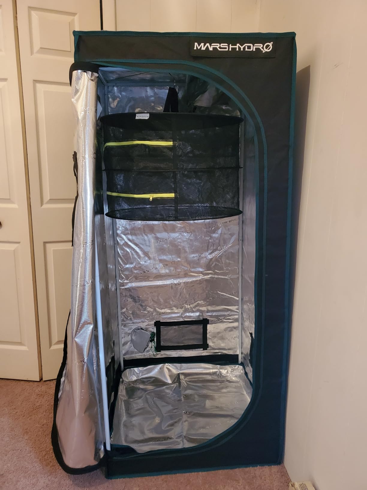 VIVOSUN 8-Layer Mesh Drying Rack Hanging Design with Green Zippers for Dehydrating, Indoor and Outdoor Pruning Shears Included customer photo 2