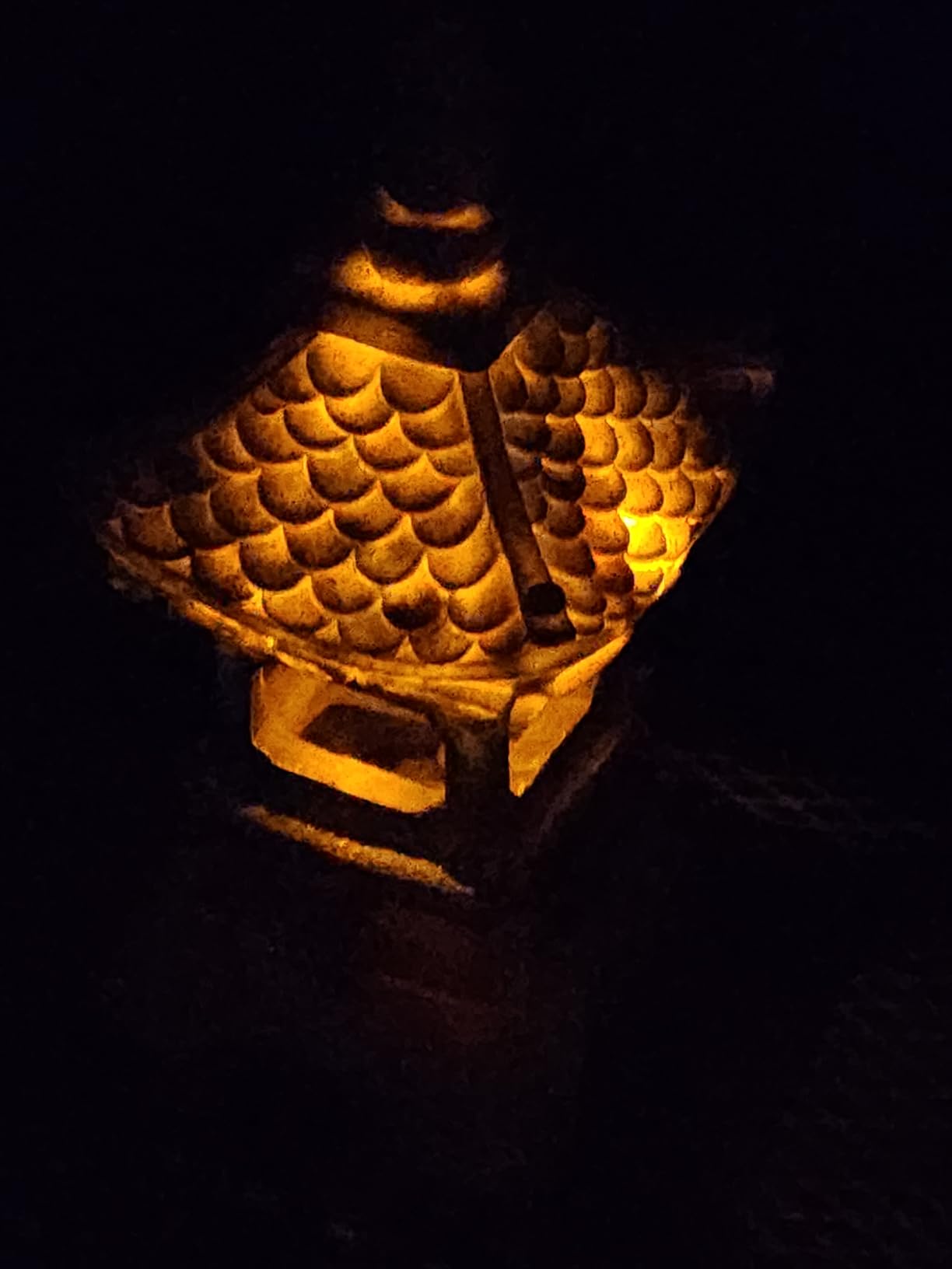 Asian Solar Zen Pagoda Garden Statue 14 Inch, Outdoor Japanese Lamp Lantern for Home Garden Landscape Décor (14 inch Pagoda) customer photo 1