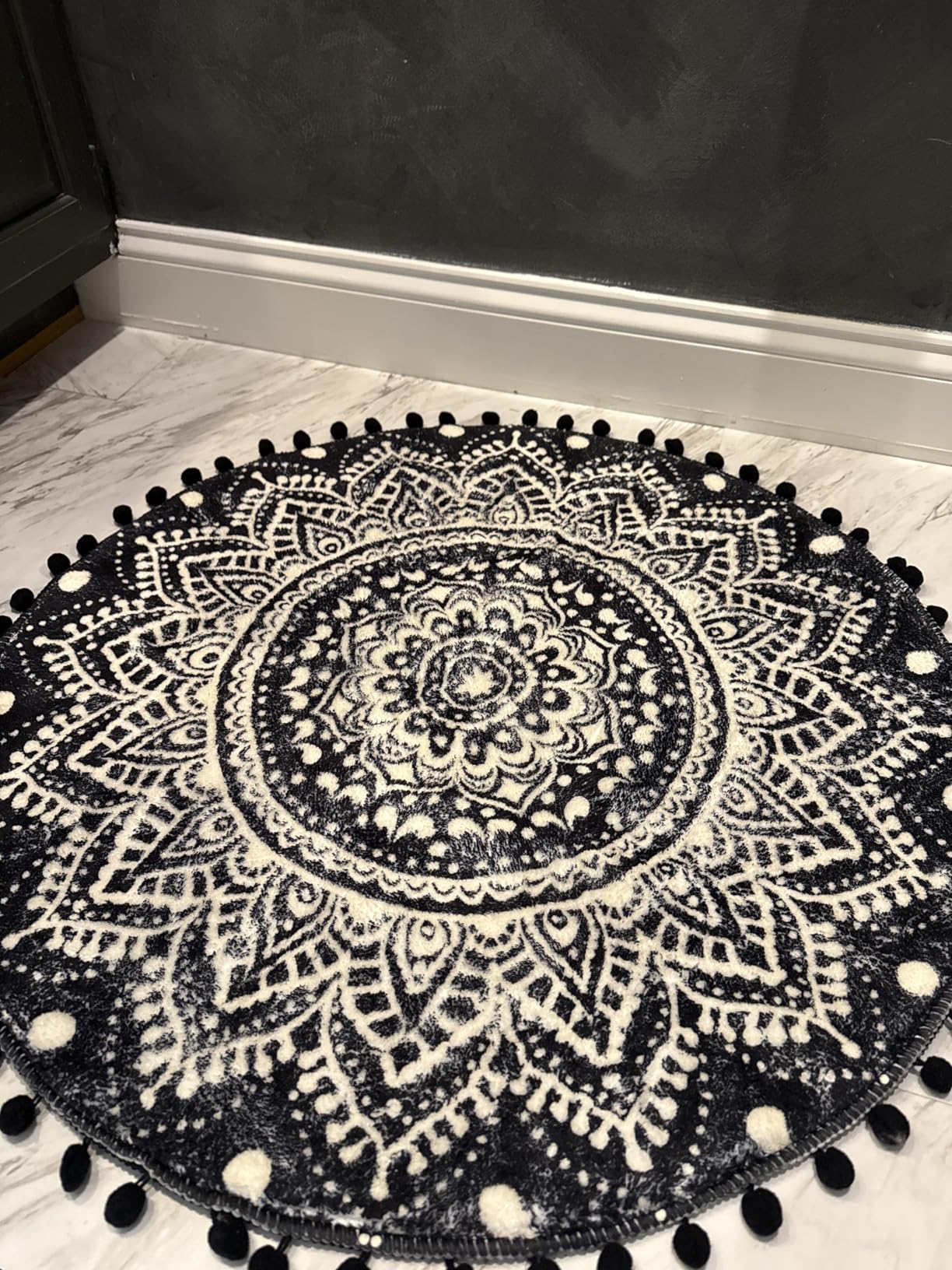 Uphome Boho Round Rug for Living Room 4' Circular Black Mandala Area Rug with Pom Poms Fringe Washable Cute Bohemian Accent Throw Rugs Non-Slip Soft Floor Mat for Bedroom Sofa Kids Room Nursery customer photo 1