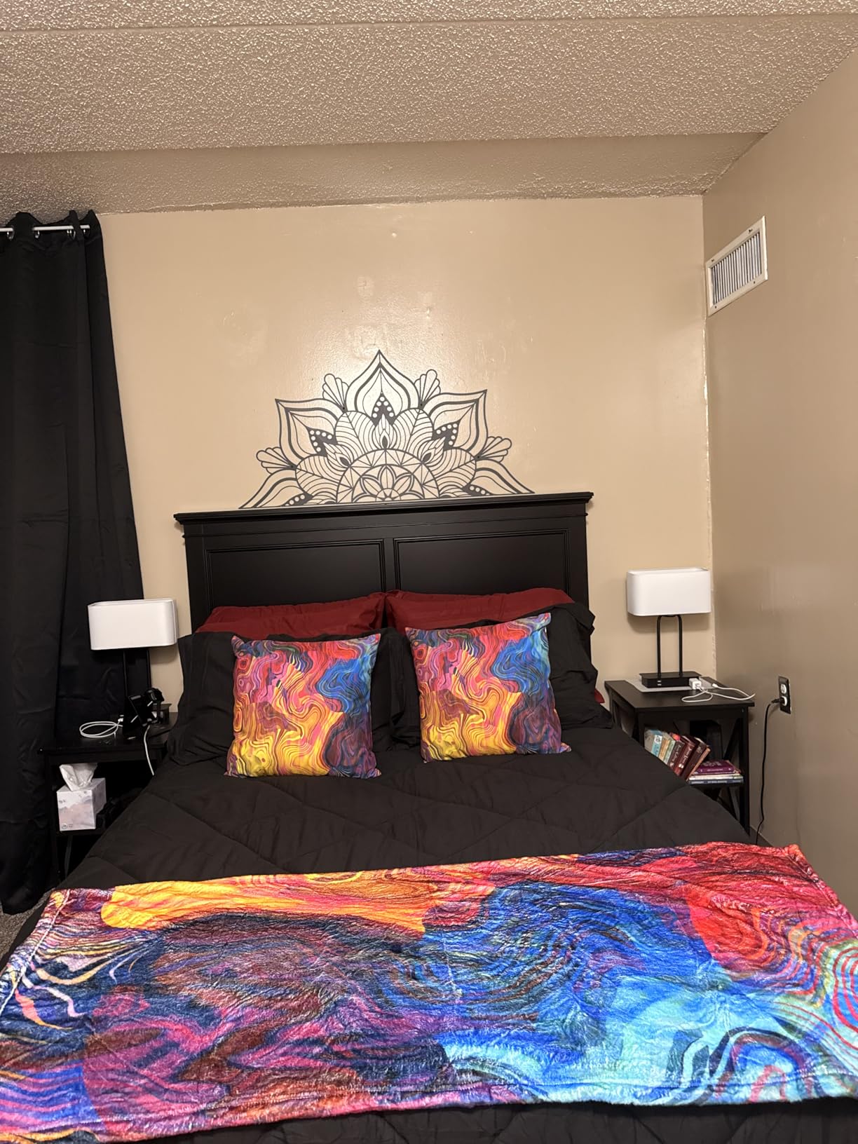 ESTART Large Metal Mandala Wall Art, Unique Lotus Flower Metal Wall Decor Artwork, Large Sacred Headboard Sign, Suitable for Bedroom, Living Room, Office and Home Indoor and Outdoor Decoration (Black) customer photo 2