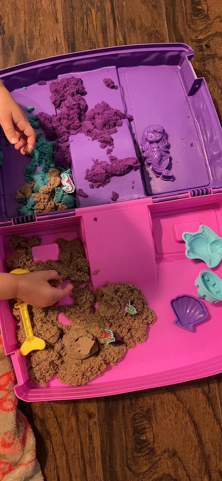 Kinetic Sand Mermaid Palace Set, Moldable Play Sand Sensory Toys, Ages 3+ customer photo 1