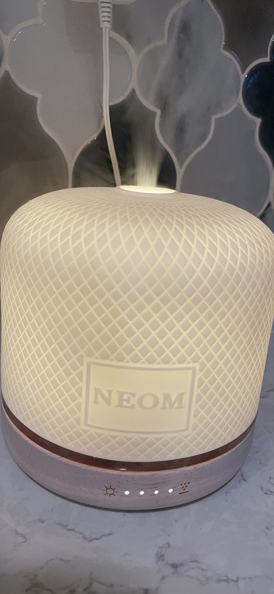 NEOM Wellness Pod Luxe | Premium Ceramic Ultrasonic Essential Oil Diffuser, 350ml customer photo 1