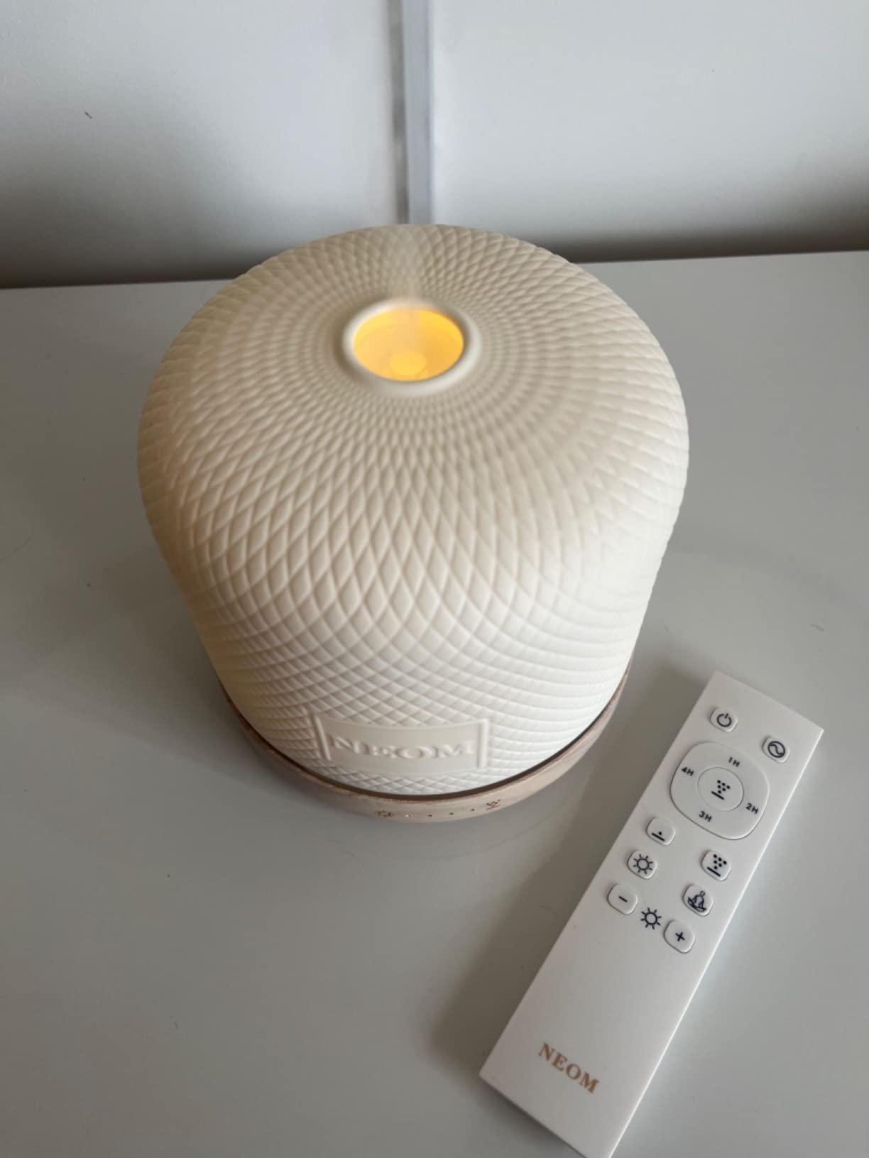 NEOM Wellness Pod Luxe | Premium Ceramic Ultrasonic Essential Oil Diffuser, 350ml customer photo 2