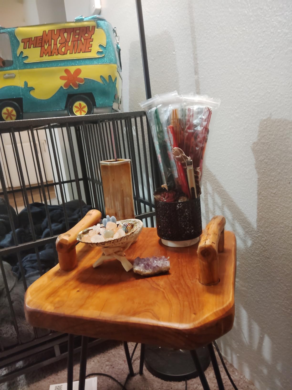 White Sage Smudge Kit with Palo Santo, Abalone Shell, Feather & Crystals | White Sage, Lavender Sage, Rose Petal 7 Chakra Sage, Palo Santo, Abalone Shell, Stand, Selenite & Clear Quartz Point Crystals customer photo 2