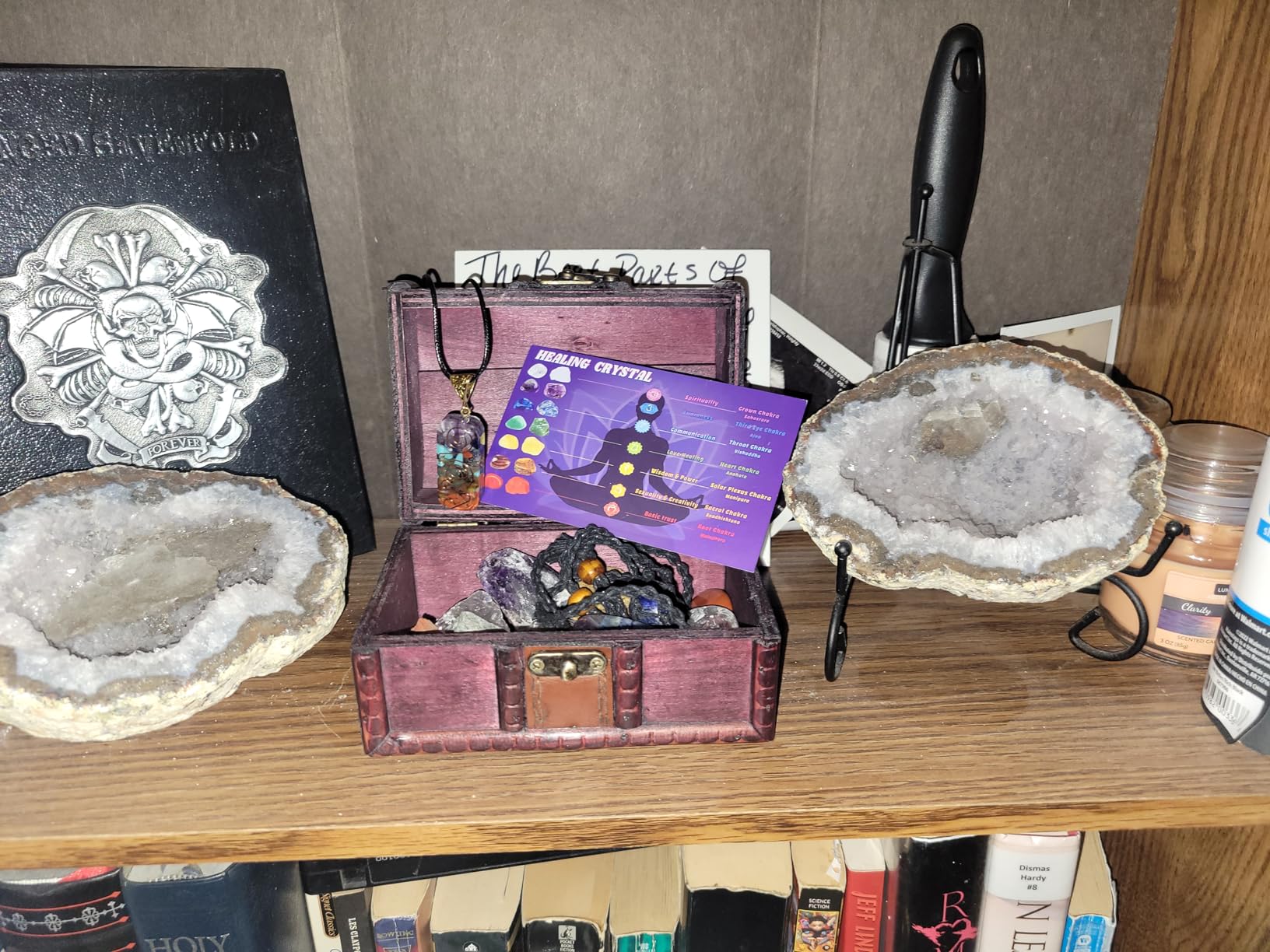 22Pcs Healing Crystals Set, Chakra Quartz Kits in Wooden Box (7 Raw and 7 Tumbled Chakra Stones, Lava Bracelet, Chakra Necklace and Amethyst Pendulum, Thumb Worry Stone, Selenite Charging Plate, etc.) customer photo 2