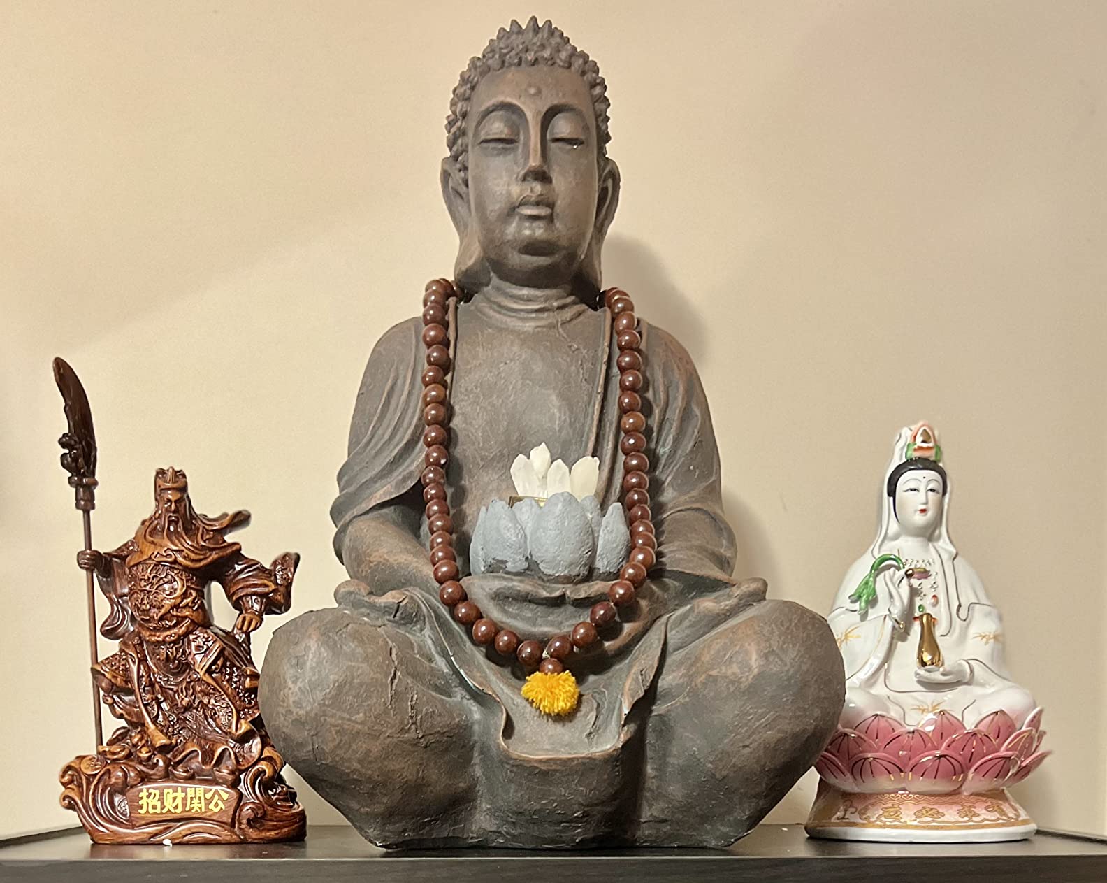 Kingzhuo Beautiful Guan Yin Statue - Goddess of Mercy Chinese Goddess Statue on Lotus, 10 inches Tall (Porcelain Material) customer photo 2