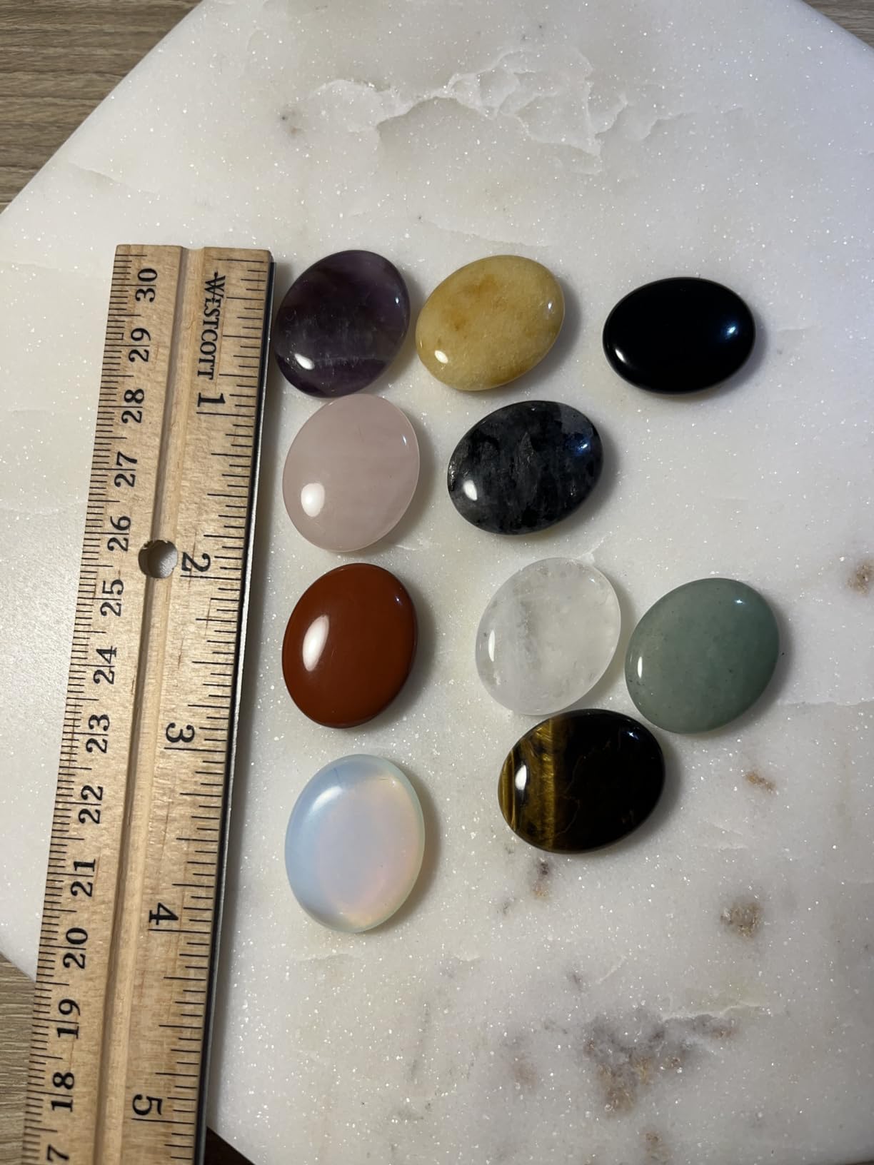 ZHIYUXI 10PCS Crystals and Healing Stones Gemstones Worry Stone for Anxiety Oval Thumb Palm Amethyst Rose Quartz Obsidian Quartz Crystals Bulk Healing Crystals Set Reiki Meditation customer photo 1