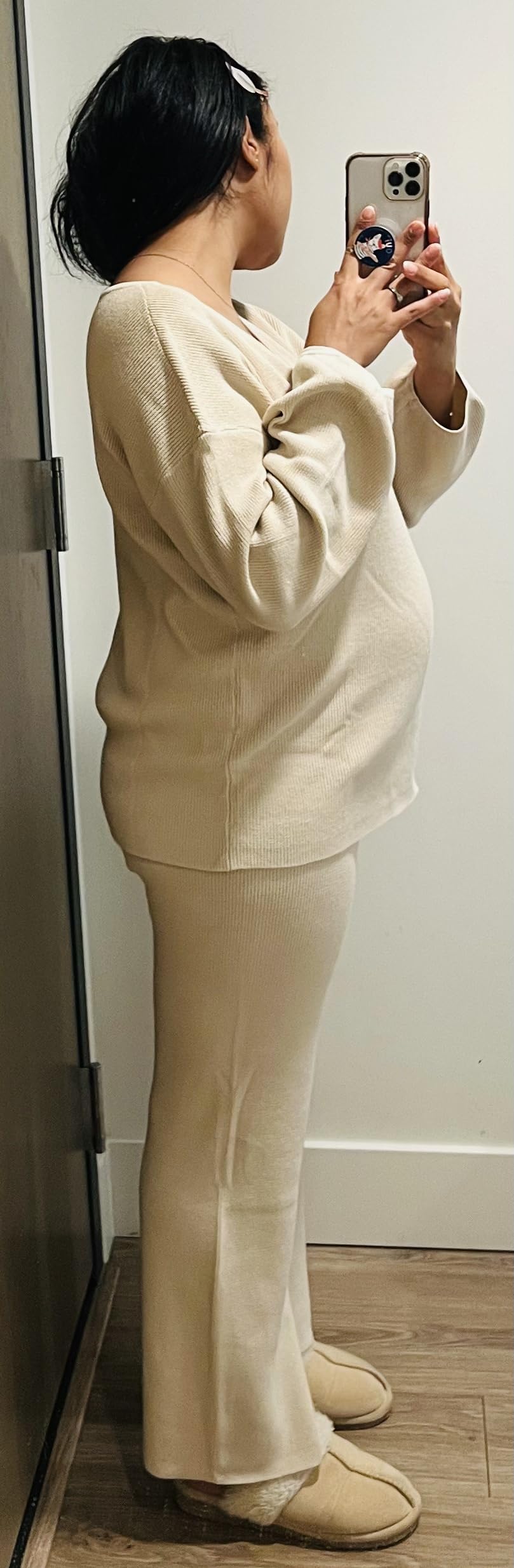 Viottiset Women's 2 Piece Outfits Casual V Neck Knit Wide Leg Sweater Lounge Set Sweatsuit customer photo 2