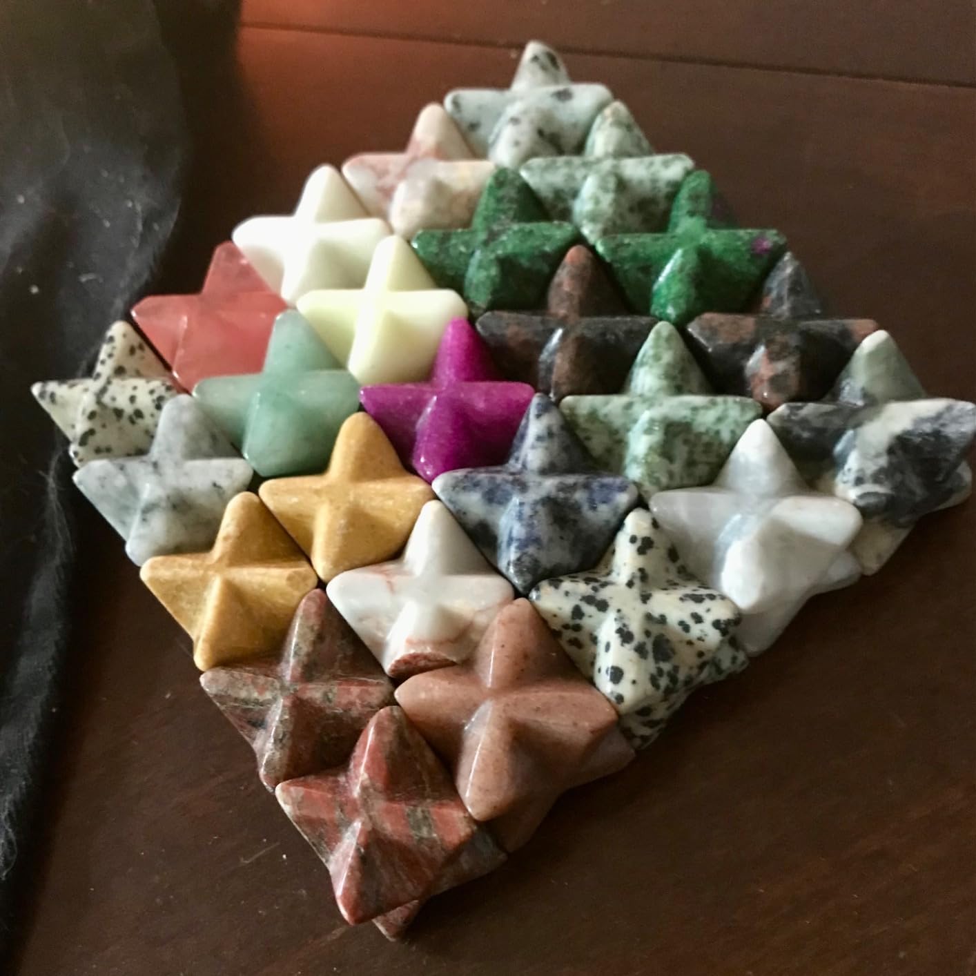 Nuenen 25 Pieces Merkaba Star Crystal Worry Stones Bulk 0.7 Inch Mini Crystals and Healing Stone Carved Merkaba Star Gemstone Chakra Stones customer photo 2