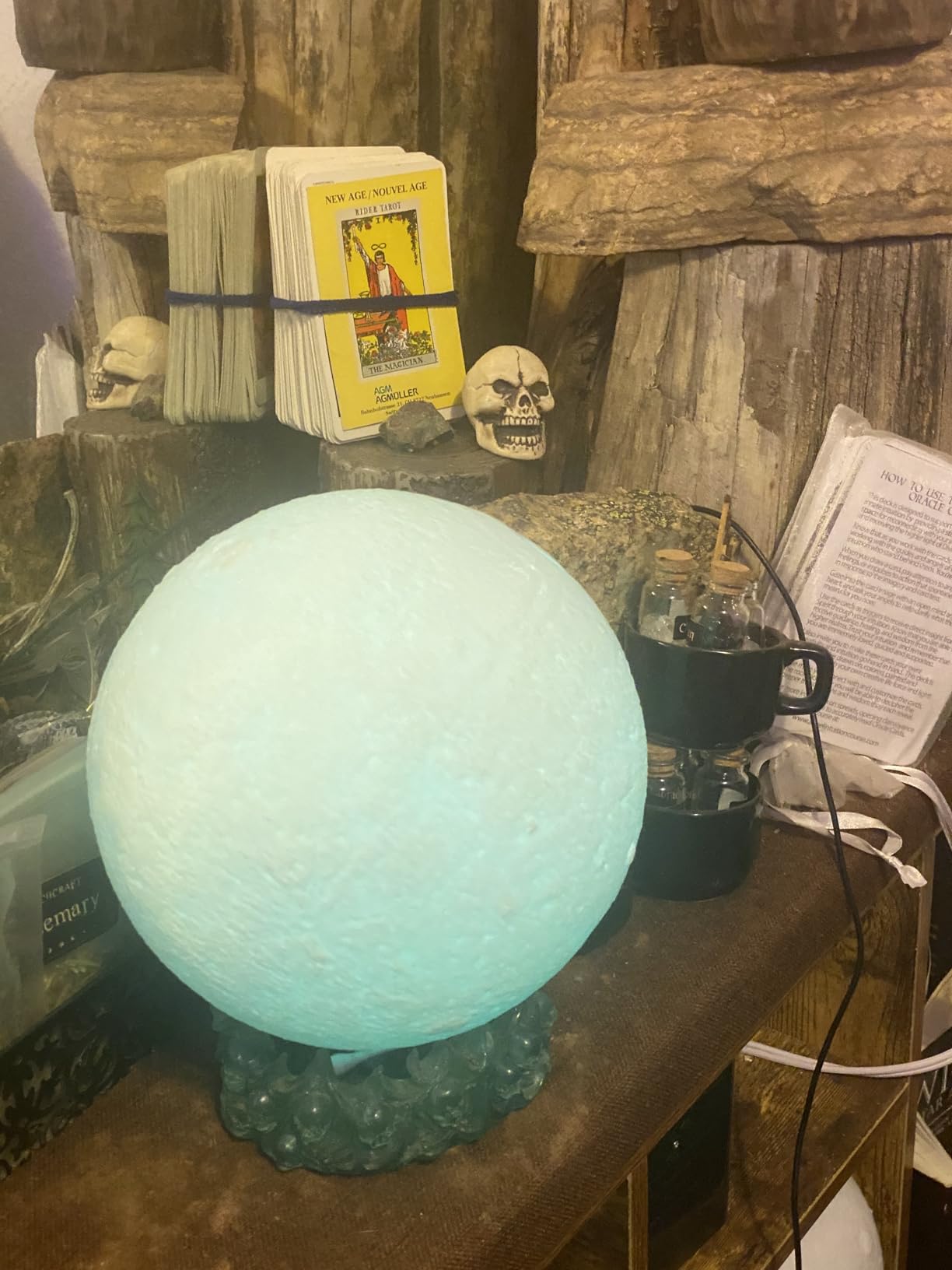 Mydethun 16-Color 3D Moon Lamp, 148 Lighting Modes, 5.9