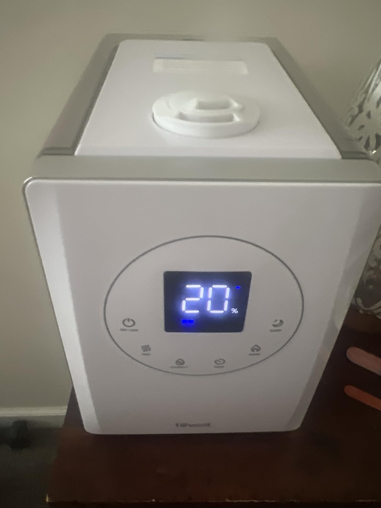 LEVOIT OasisMist 1000S (10L) Smart Humidifier for Home Large Room Bedroom, Last 100 Hours Suitable for Indoor Plant, Cover up to 600ft², Easy Top Fill, Remoter & Voice Control, Auto Mode, Quiet, White customer photo 1
