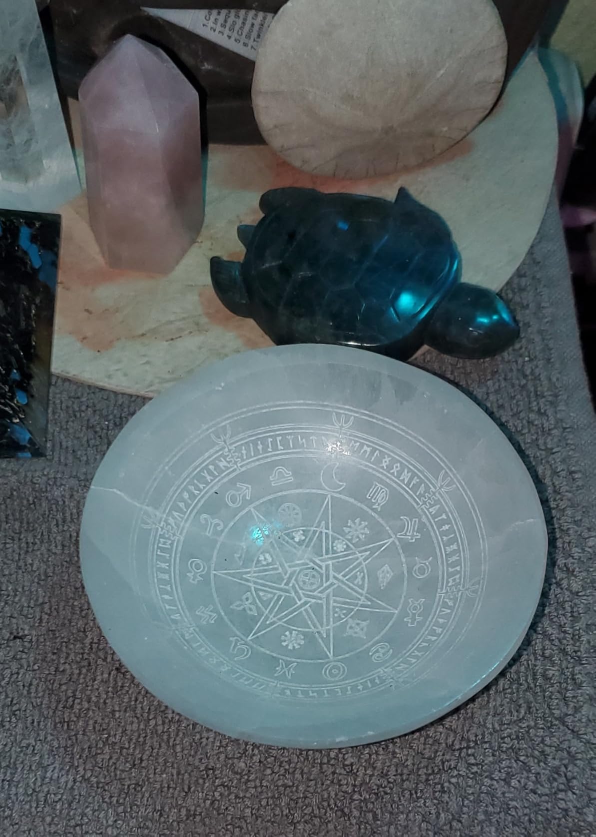Large Selenite Bowl Hand-Carved Round Selenite Crystals Bowl for Cleansing, Charging, Smudging, Healing, Decoration or Gift 5.3-5.7 Inch customer photo 2