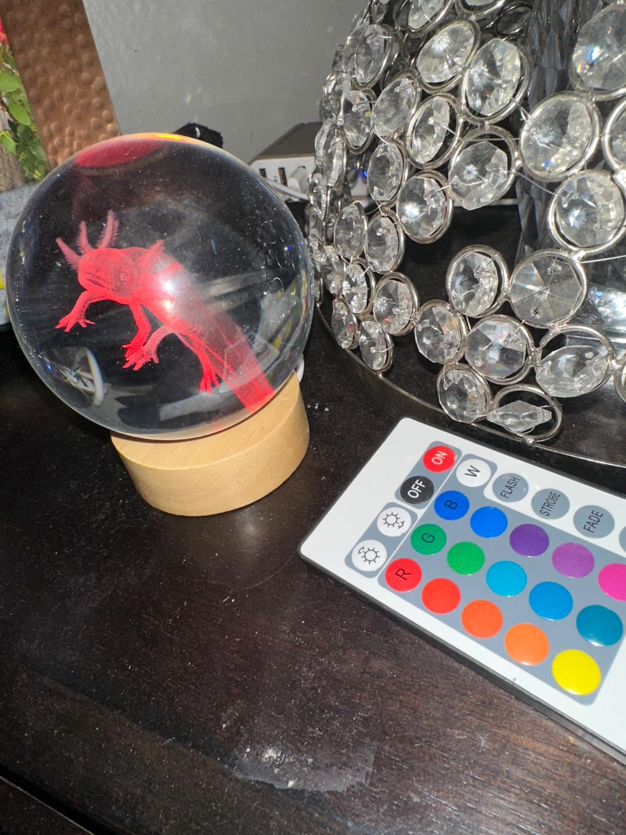 3.15 inch Galaxy Crystal Ball lamp,3D Solar System Crystal Ball Night Light with Wooden Base,16 Colors Change with Remote Control,Clear Glass Planet Light,Birthday Gift for Friends (Galaxy) customer photo 1