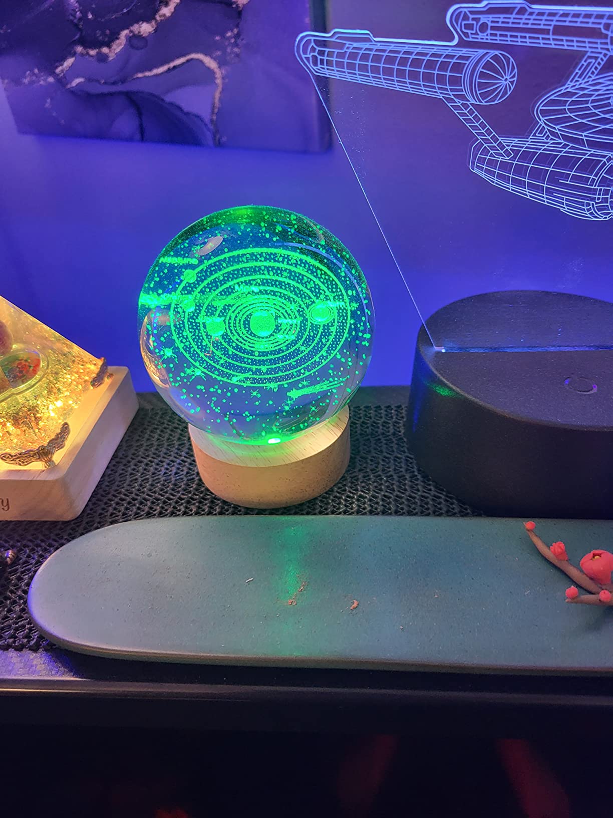 3.15 inch Galaxy Crystal Ball lamp,3D Solar System Crystal Ball Night Light with Wooden Base,16 Colors Change with Remote Control,Clear Glass Planet Light,Birthday Gift for Friends (Galaxy) customer photo 2