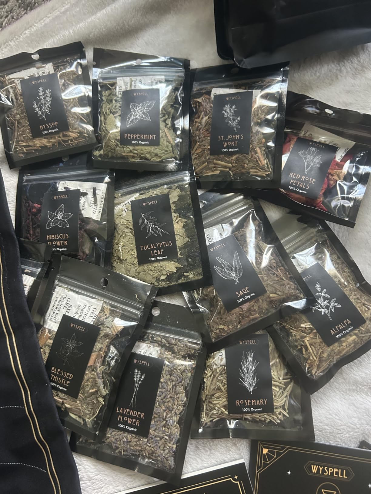 Wyspell Large Witchcraft Kit - 77 PCS - Altar Spell Set - Witchy Gifts | Wiccan Supplies: Spell Candles, Dried Herbs, Crystals, Stones, Altar Cloth, Pendulum, Bowl & Spoon, Parchment - Beginners Kit customer photo 2