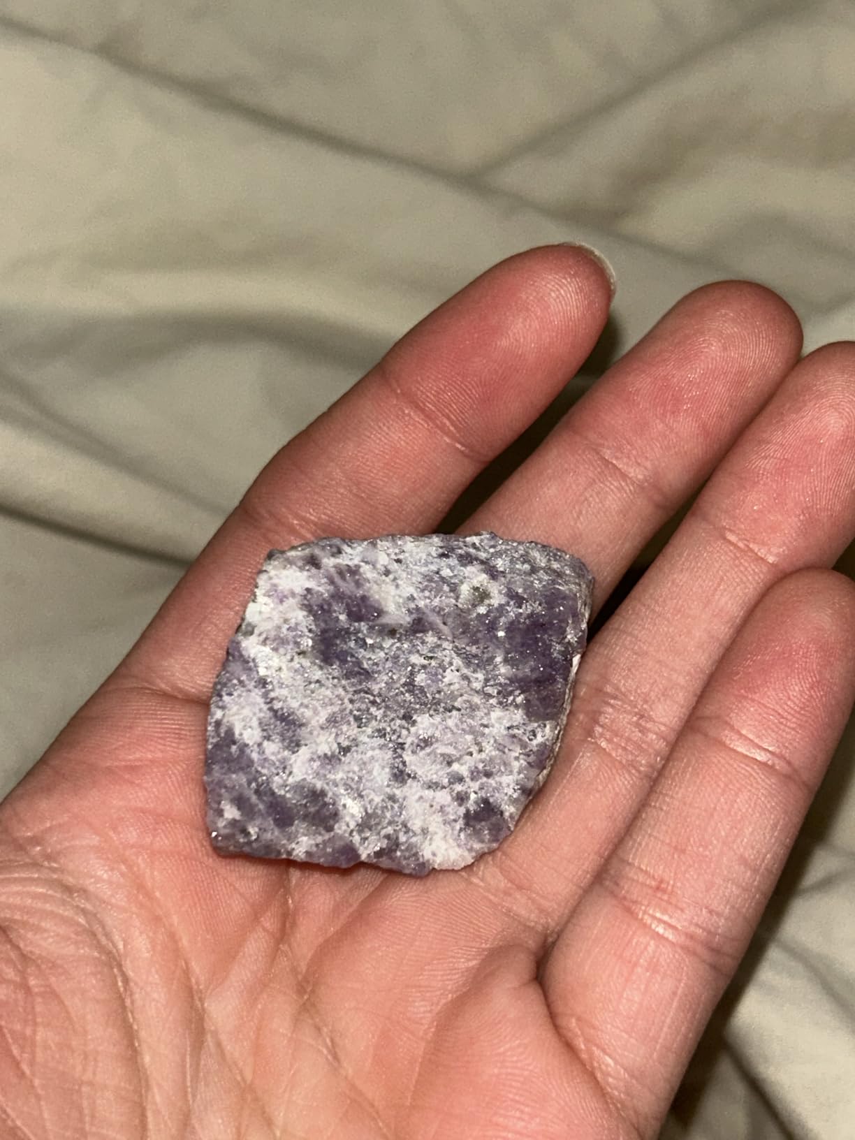 Erliway Lepidolite Raw Crystal Stone Large 1.25-2.0 Healing Crystals | Natural Rough Stones Crystal for Tumbling, Cabbing, Fountain Rocks, Home Decoration, Polishing, Wire Wrapping, Wicca & Reiki customer photo 2