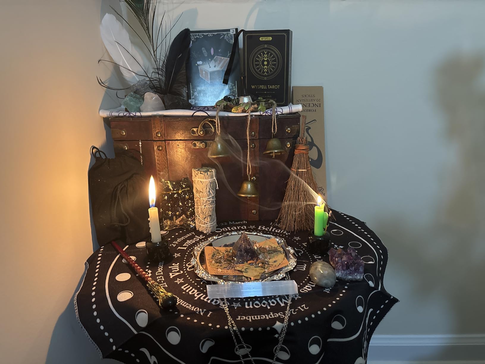 SHYSHINY Huge Witchcraft Kit, 200Pack Witchcraft Supplies for Witch Spells, Wiccan Supplies and Tools with Wooden Box Witch Starter Kit for Beginners customer photo 1