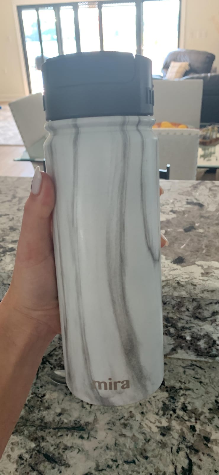 MIRA 18 oz Tea Infuser Thermo - Stainless Steel Travel Bottle with Removable Strainer for Loose Leaf Tea - Insulated Hot & Cold Brew Steeper - White customer photo 1