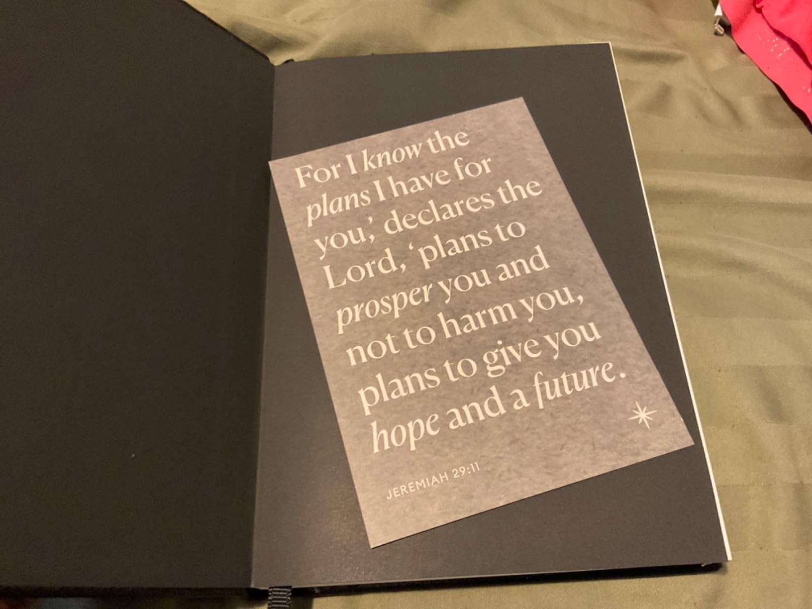 Christian Prayer Journal & Gratitude Journal - Guided Daily Devotional with Bible Verses, Prayer Prompts & Reflection - Faith Journal for Women & Men customer photo 1