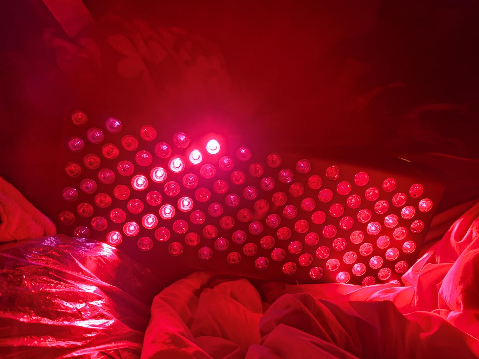 Lifepro Bioheal Red Light Therapy Panel 90 &120 Dual Chip LED | 660nm & 850nm Near Infrared Red light Therapy For Body - Daily Wellness & Relaxation - Includes Hanging Kit & Eyewear customer photo 2
