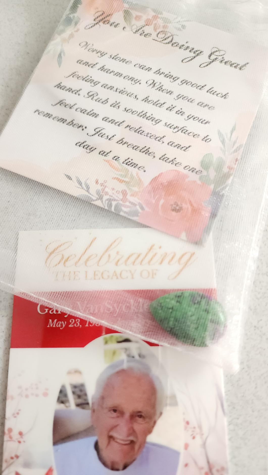 50 Sets Anxiety Inspirational Gifts Include 50 Thumb Worry Stone 50 Inspirational Tags 50 Organza Bags Encouragement Gifts for Men Women Anxiety Relief Items Chakra Crystal Set for Meditation customer photo 1