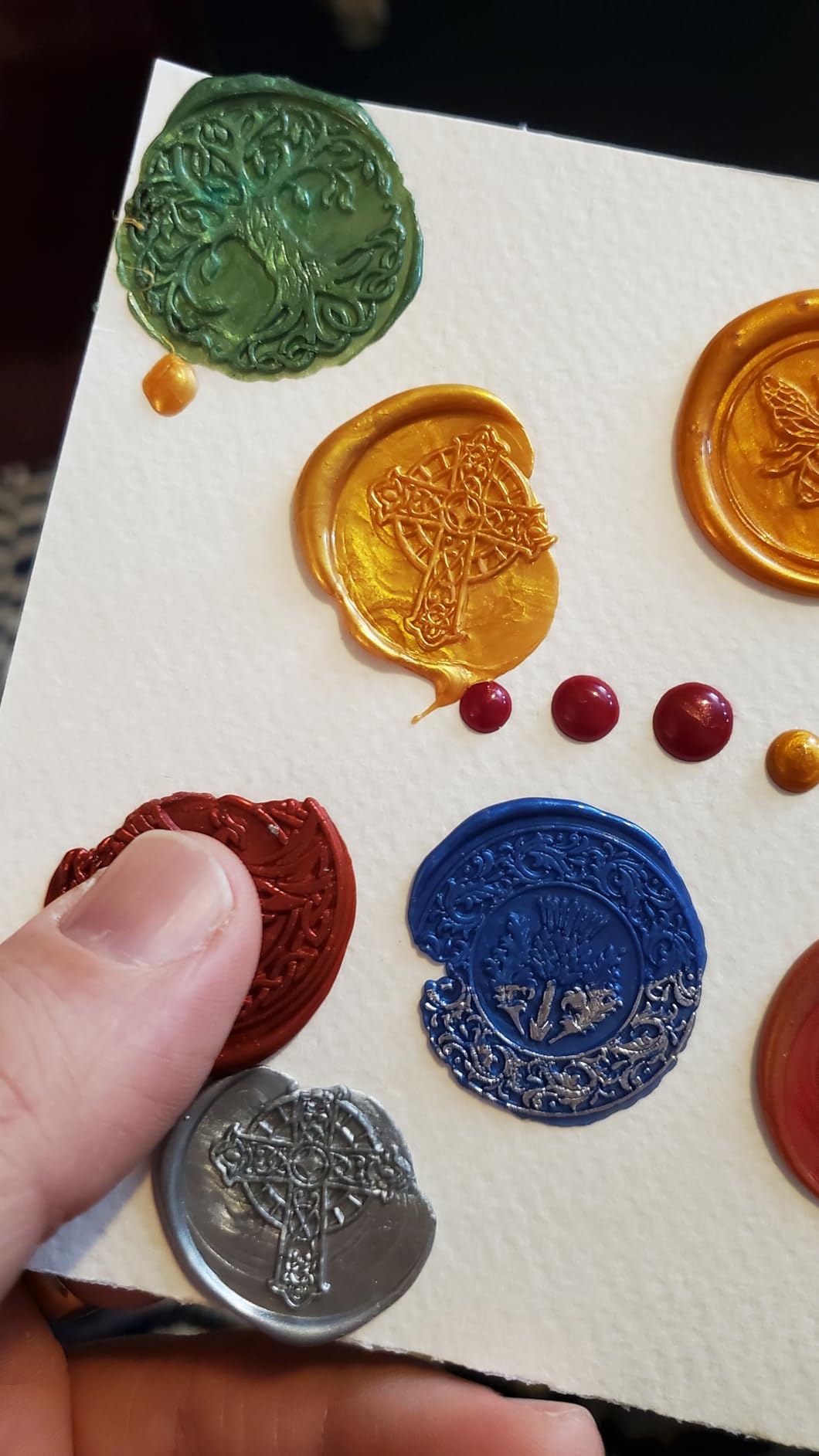 SWANGSA Blessing Wax Seal Stamp Gift Box Set, Vintage 6 Sealing Stamp Heads and 1 Wooden Hilt for Wedding, Party Invitations, Envelops, Christmas Cards and Gift (Phrases Kit) customer photo 2