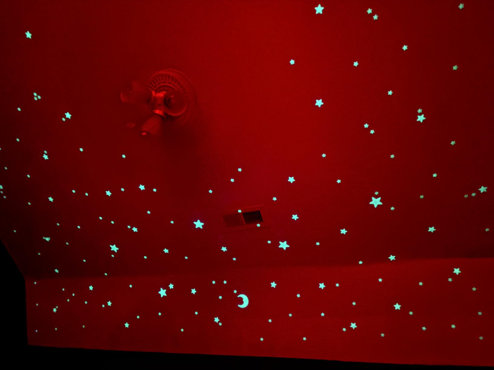 201 Pcs Glow in The Dark Stars Stickers, Boys Room Bedroom Ceiling Decor | Boys Girls Room Decor, Stars for Ceiling, Stocking Stuffers for Kids 8-12, Wall Stickers, Star Stickers, Ceiling Decor customer photo 1