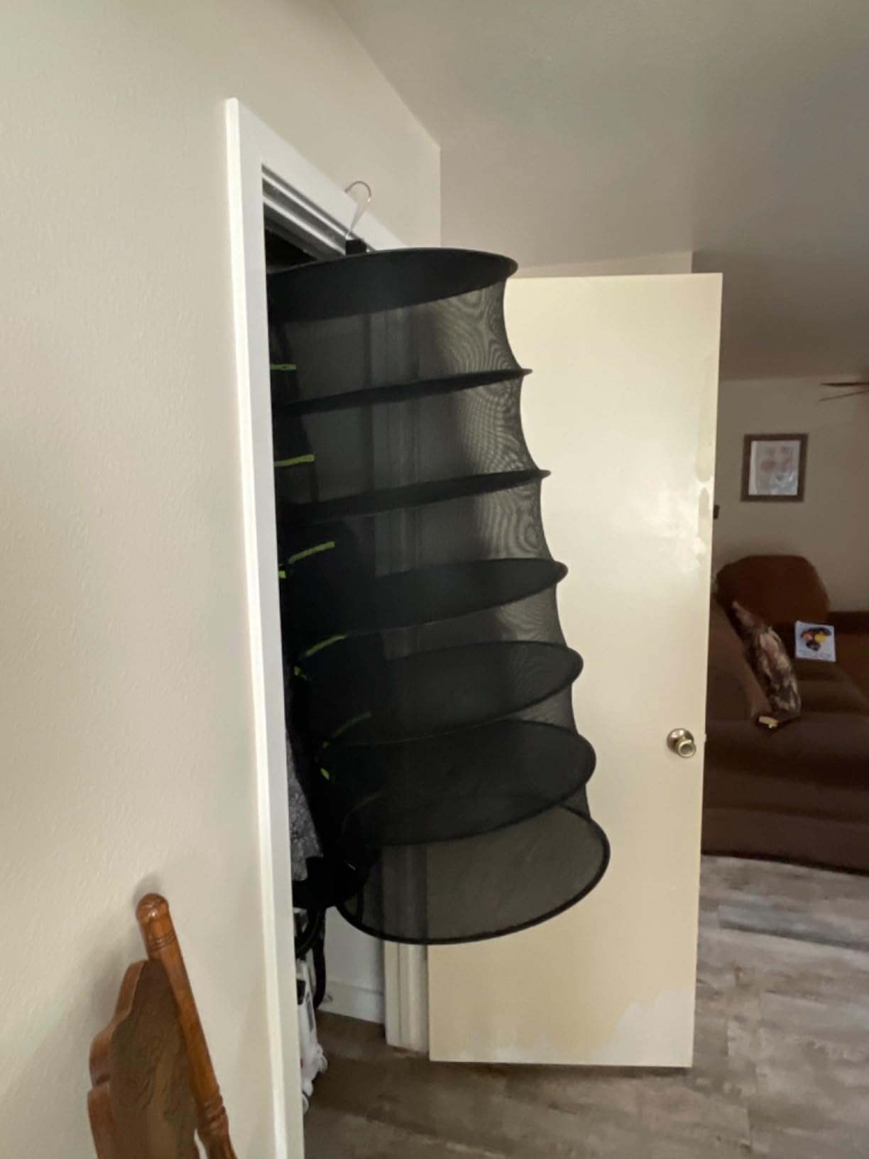 MEKOLIFE Herb Drying Rack with Mesh Design, Hanging Drying Rack with Green Zipper & Garden Pruning Shears - Versatile Plant Drying Solution (6 Layers) customer photo 2