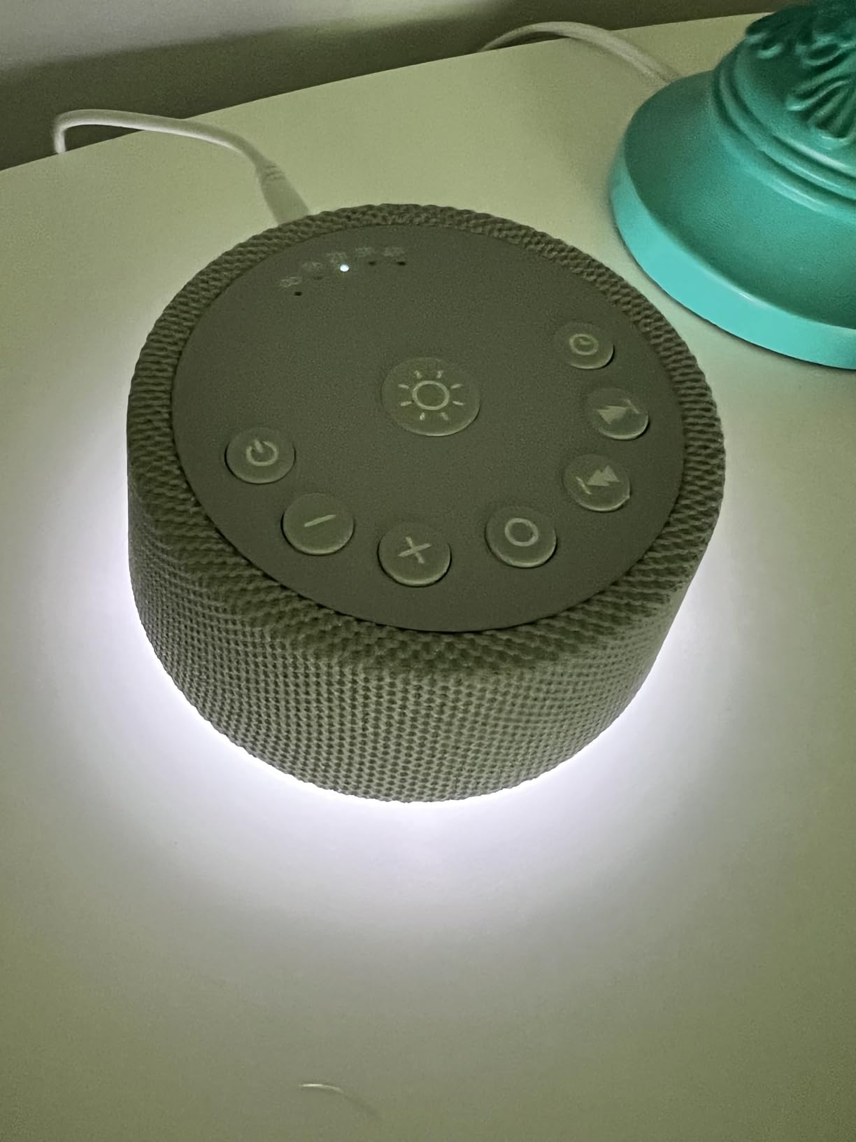 Sleep White Noise Sound Machines 32-Level Volume 30 Sounds 12 Colors Light 5 Timers Adjustable Light Brightness Compact for Everyone Travel Gift Memory Function customer photo 1