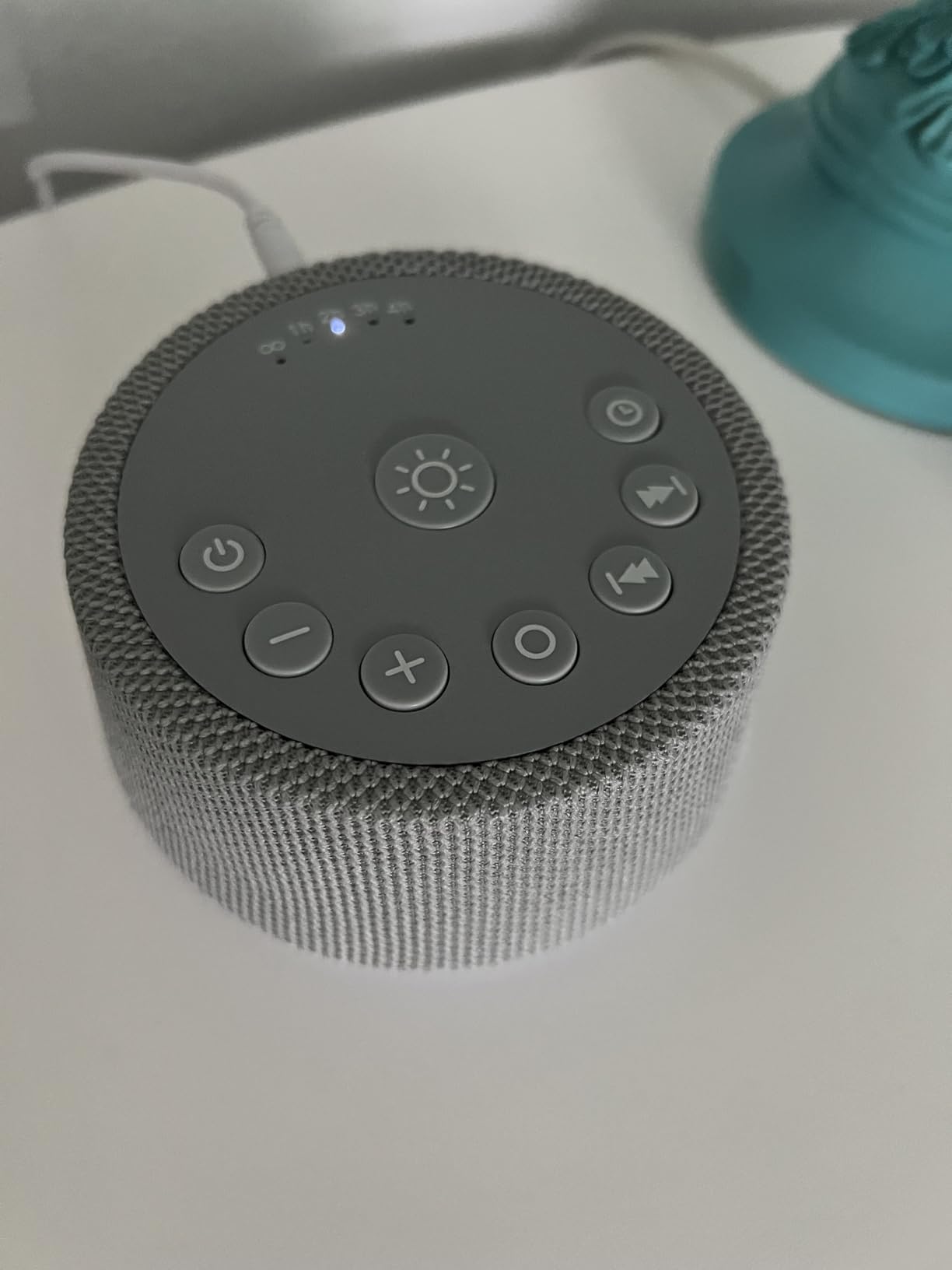 Sleep White Noise Sound Machines 32-Level Volume 30 Sounds 12 Colors Light 5 Timers Adjustable Light Brightness Compact for Everyone Travel Gift Memory Function customer photo 2