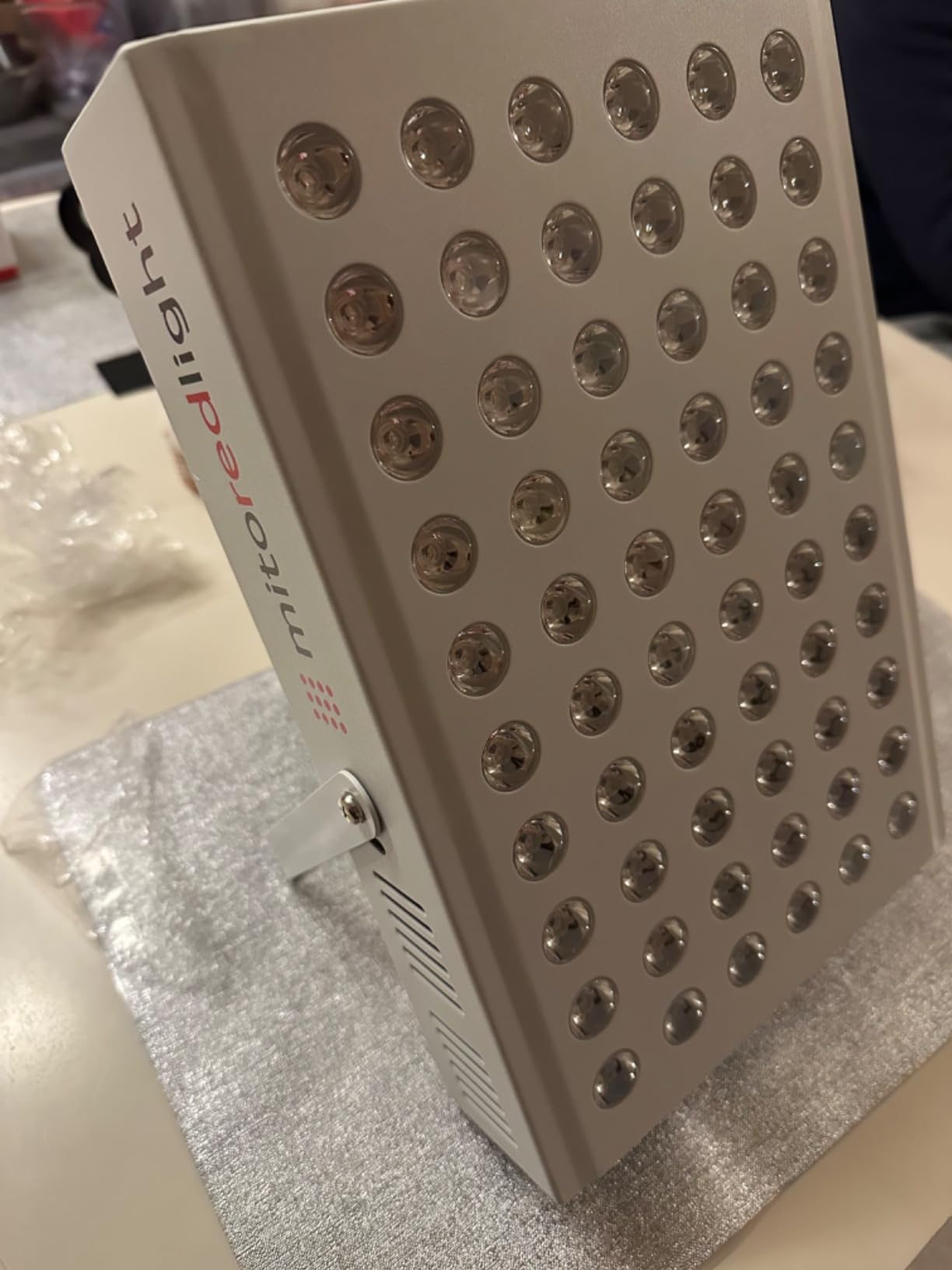 Mito Red Light - MitoMIN 2.0 Red Light Panel - Red Light Therapy for Face and Neck - Red Light & Near Infrared Red Light Therapy - At-Home Red Light Therapy for Body customer photo 2