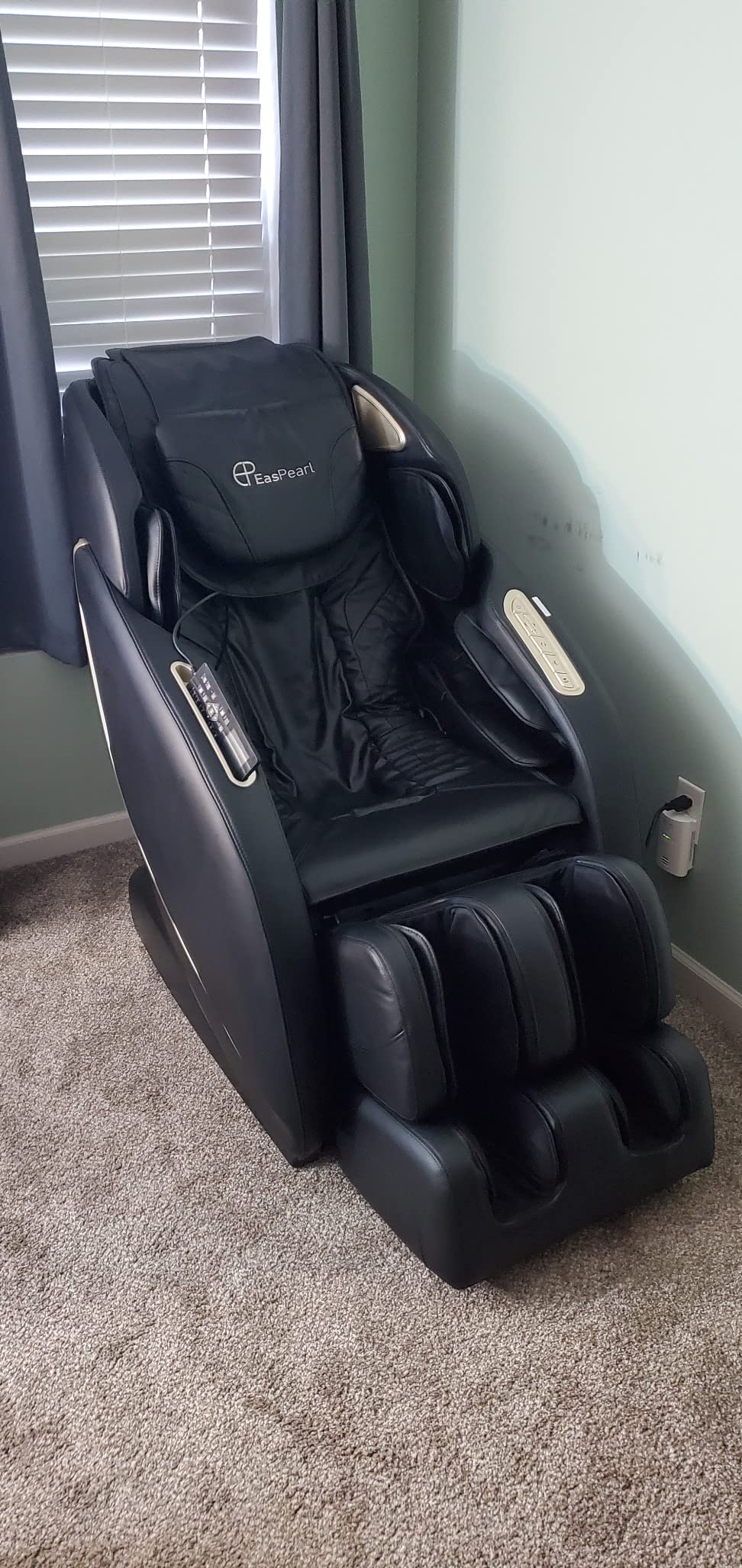 EASPEARL Massage Chair Full Body with 24 Auto Modes & Manual Custom Modes | Save Custom Mode via the App, 3-Row Foot Rollers, Body Scan, for Home Office Relaxation customer photo 1