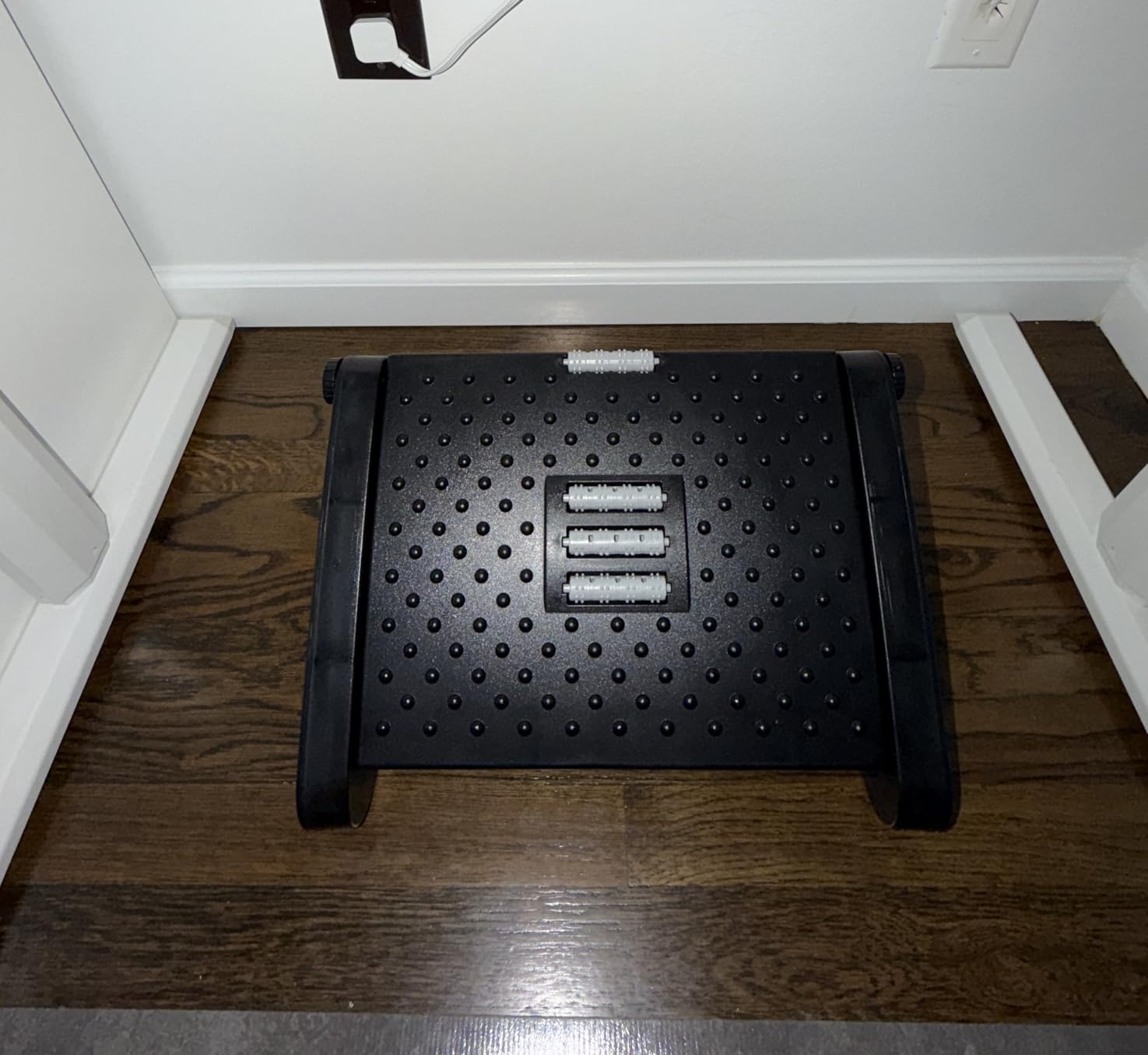 CasaZenith Foot Rest, Six Heights Adjustable Foot Rest for Under Desk at Work, Ergonomic Foots Stool for Under Office Desks, Under Desk Footrest with Foot Massage Roller, Chair Footrest for Leg Rests customer photo 2