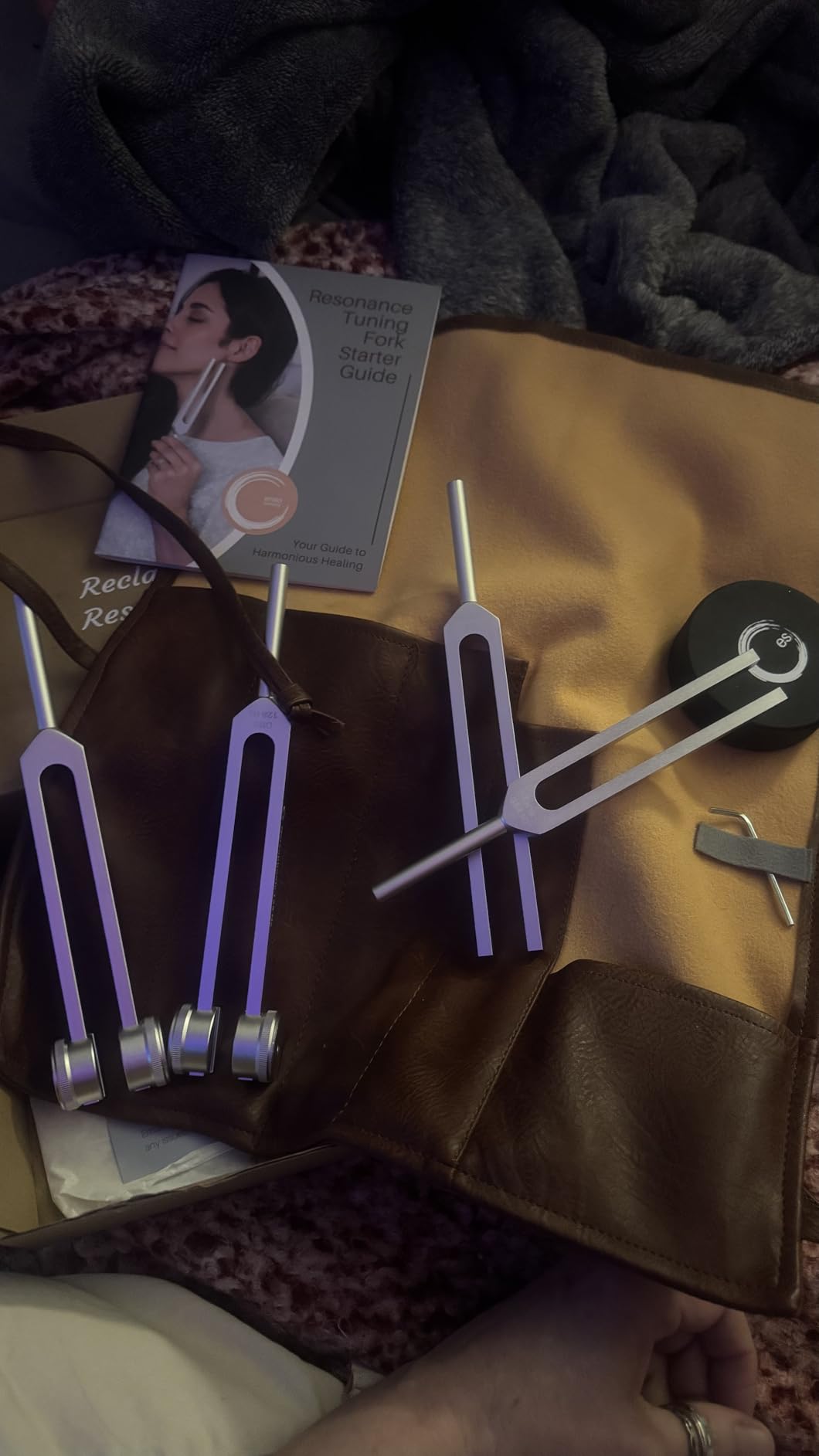 ENSO Resonance 128Hz Tuning Forks for Healing Set, Sound Healing | Lead-Free Aluminum Alloy, Weighted and Unweighted, 4 Calibrated Frequencies, Hockey-Puck Activator, Vegan-Leather Pouch customer photo 1
