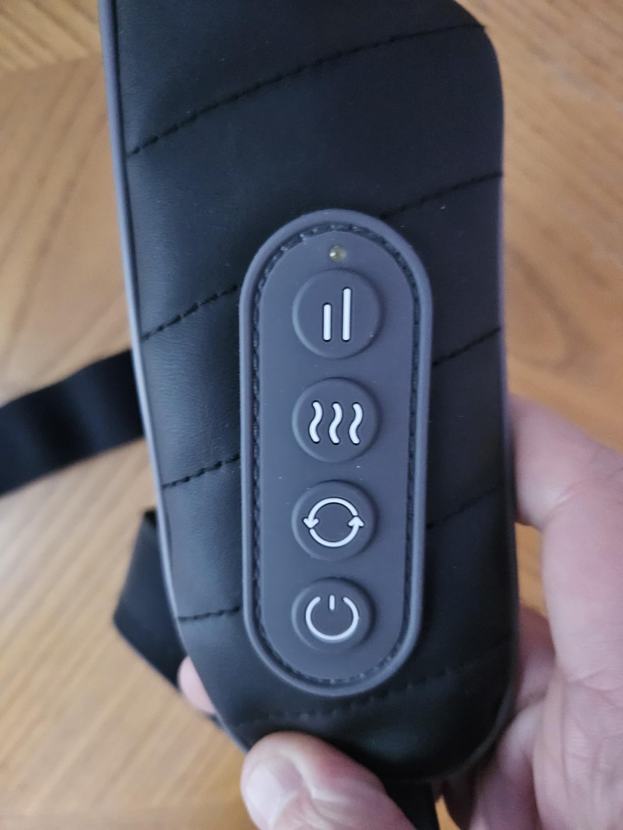 COMFIER Cordless Neck and Shoulder Massager with Heat, Wearable 4D Shiatsu Deep Tissue Kneading for Desk Workers and Drivers, Hands-Free Straps, FSA Eligible HSA Gift, Midnight Black customer photo 1