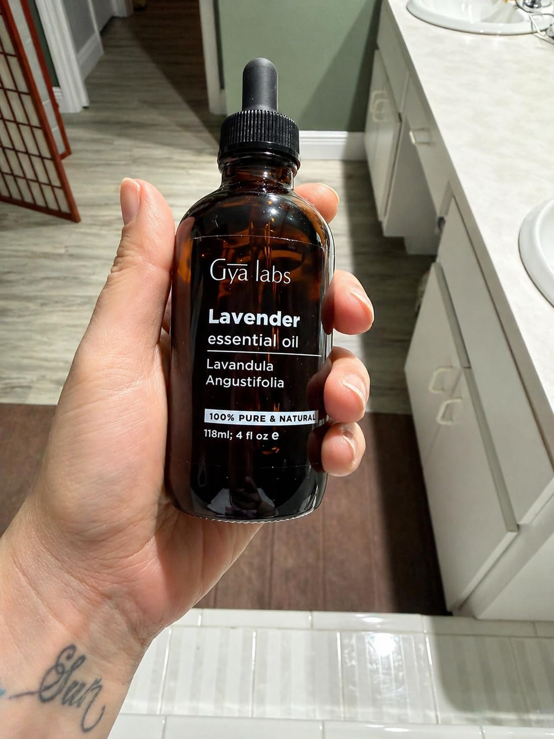 100% Pure Lavender Essential Oil for Skin & Diffuser - 4 Fl Oz | Lavender Oil for Hair, Relaxation & Massage, Soft Floral Herbal Aroma for Calm Evenings, Aromatherapy Grade Oil - Gya Labs customer photo 1