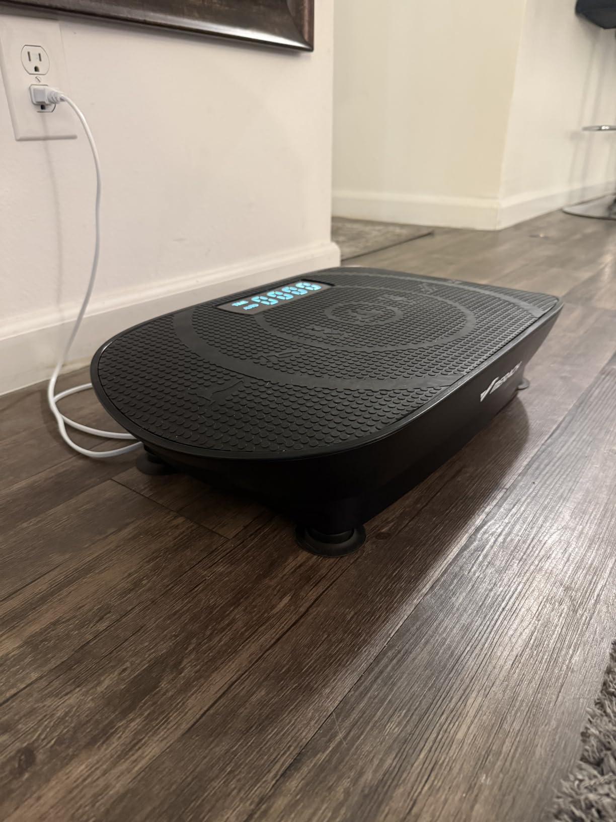 MERACH CV30 Pro Curved Vibration Plate - 400lbs Capacity Bluetooth Auto ON/OFF customer photo 2