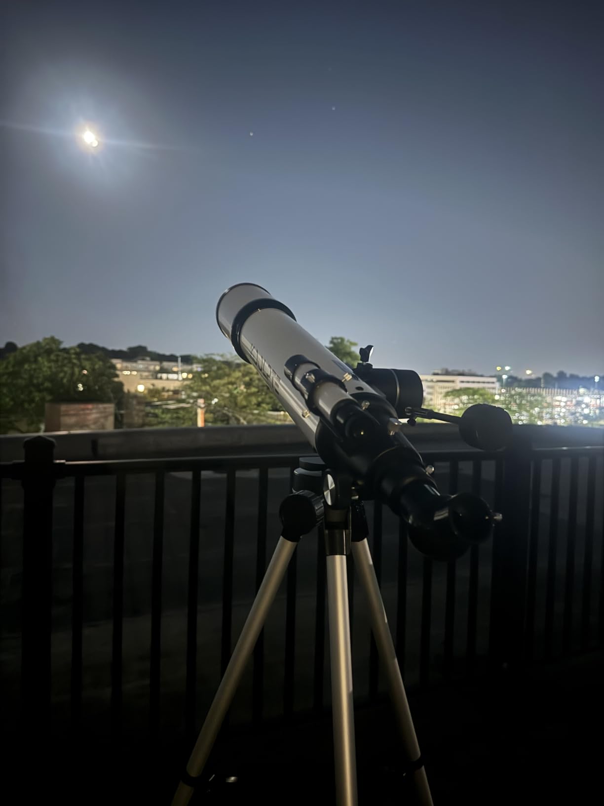 90mm 700mm Telescope for Adults & Beginners, Vertisteel AZ Mount | 90mm 700mm telescope for adults and beginners; fully multi-coated optics, Vertisteel AZ mount for smooth tracking and bag. customer photo 2