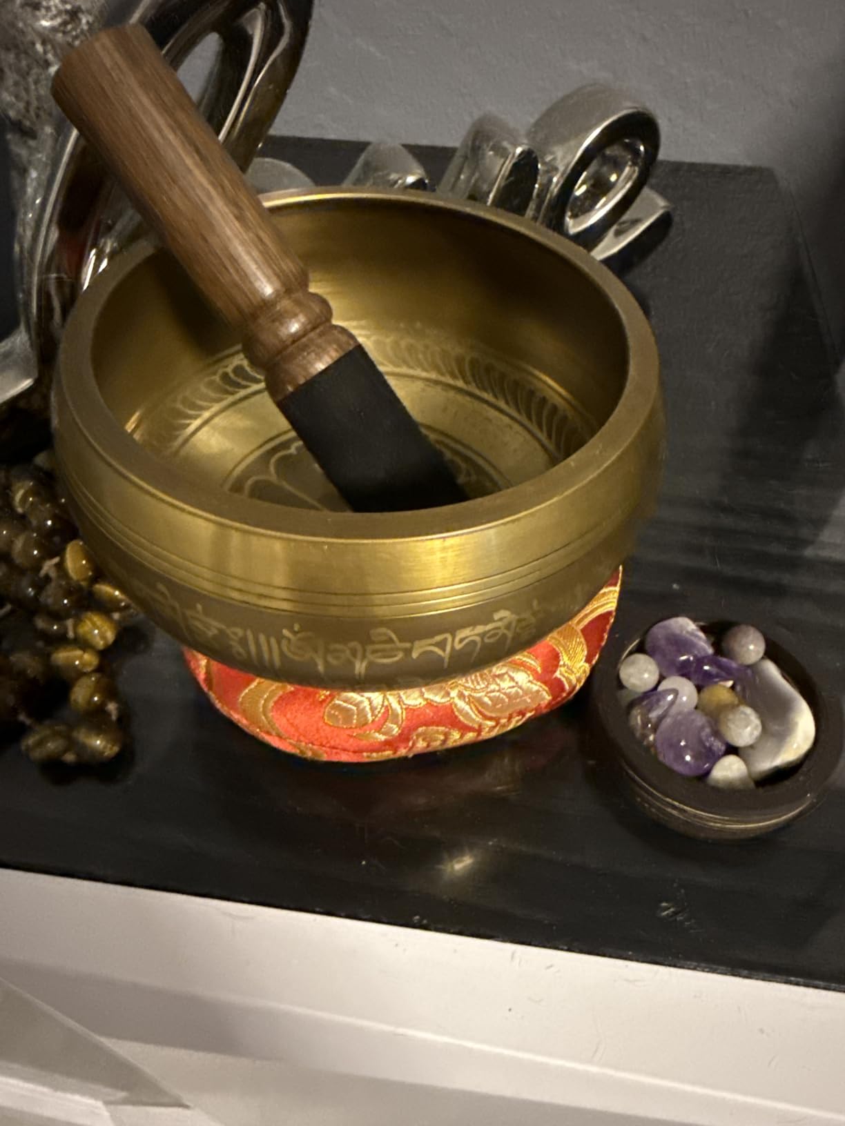 AKLOT HandMade Meditation Singing Bowl: Tibetan Sound Bowl Set with Pure Tone, Sound Bath Bowl with Cushion, Mallet, Spiritual Gift for Chakra Clearing, Healing, Yoga, Prayer, Relaxation (3.5 Inch) customer photo 1