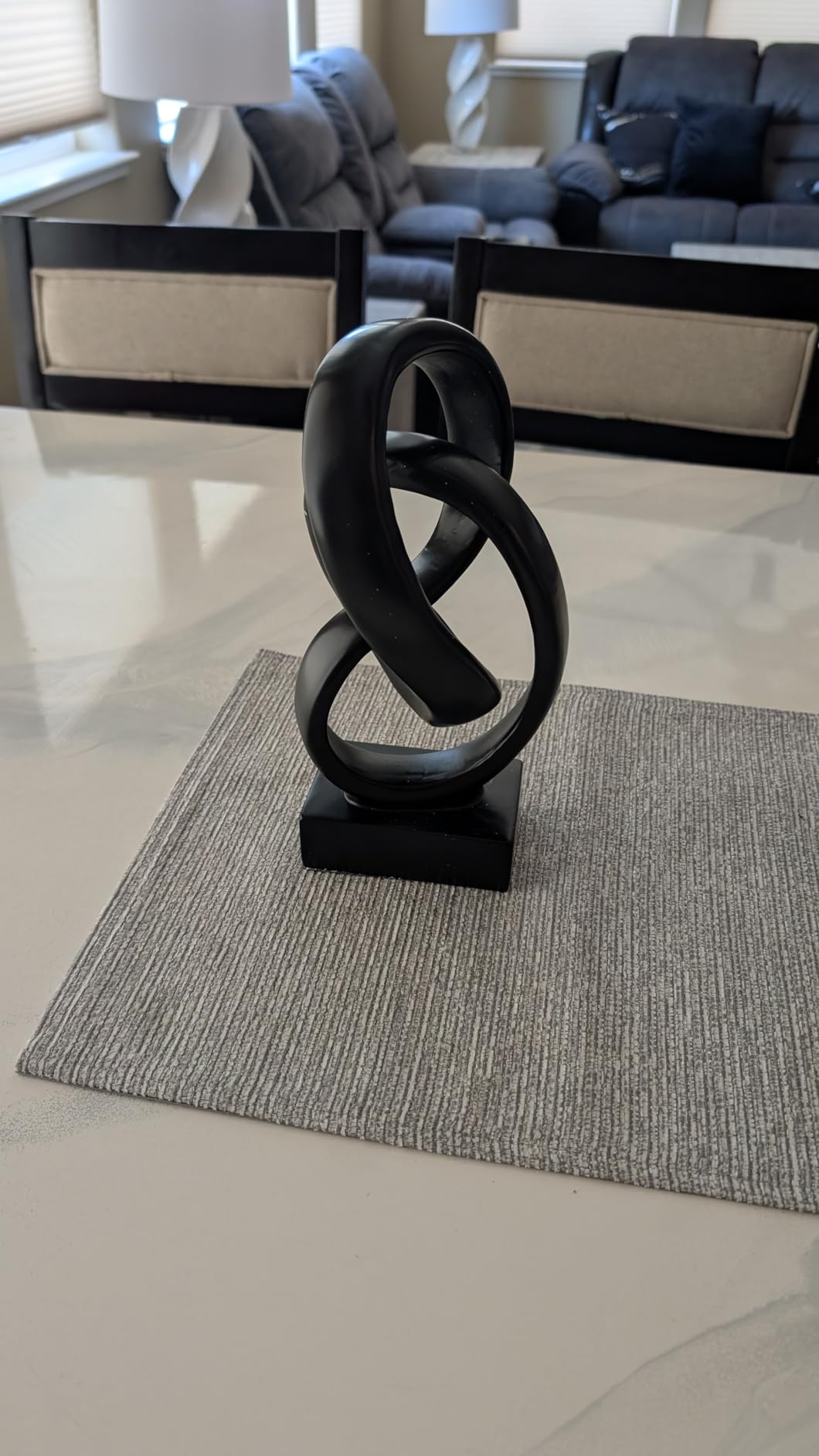Modern Abstract Knot Sculpture, Artistic Mobius Inspired Resin Decor, Elegant Home and Office Decor, Perfect for Shelves, Desktops, and Mantles, Ideal Gift for Birthdays, Housewarmings (Black) customer photo 1