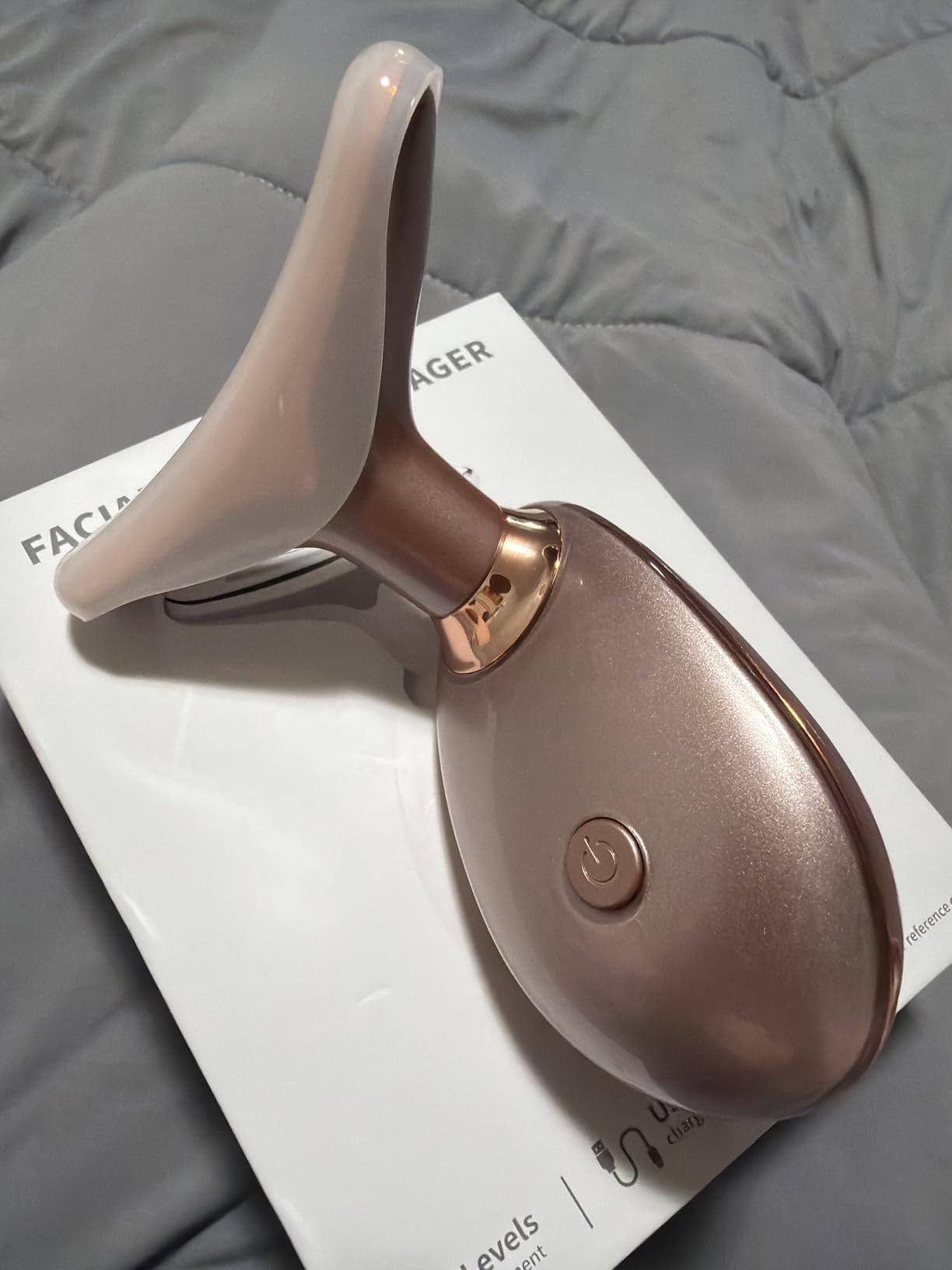 Facial Massager Red-Light-Therapy-for-Face and Neck, Face Sculpting Wand with 7 Color - Birthday, Christmas, Mothers Day, Valentines Day Gifts for Her Women Mom Best Friend Wife Teacher (Rose Gold) customer photo 1