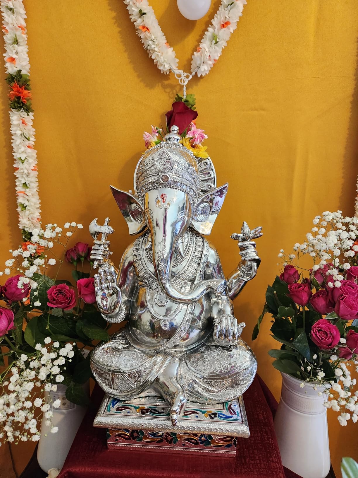 Deco 79 Resin Ganesh Decorative Sculpture Home Decor Statue with Mosaic Details, Accent Figurine 11