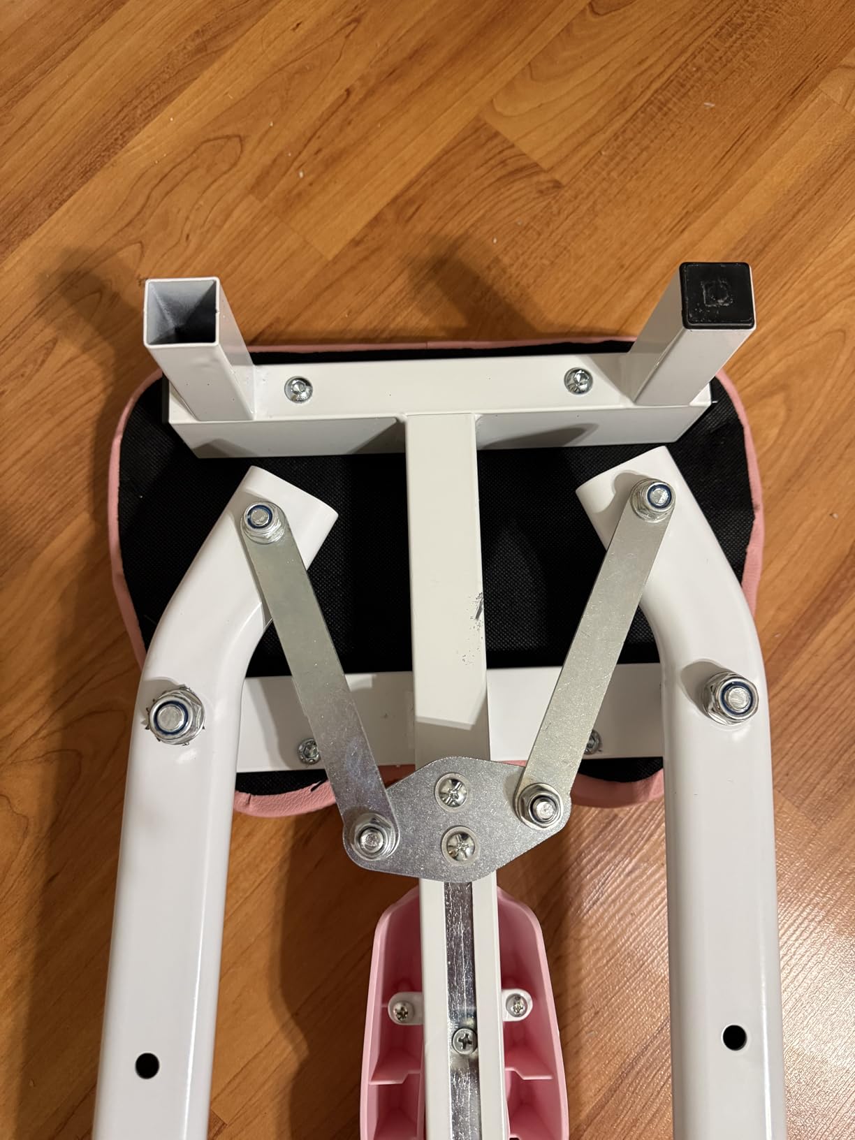 BODY RHYTHM Leg Stretcher - Split Machine for Leg Stretching - Flexibility Stretching Equipment - Ballet, Yoga, Dance, Martial Arts, MMA - Home Yoga Gym Fitness customer photo 2