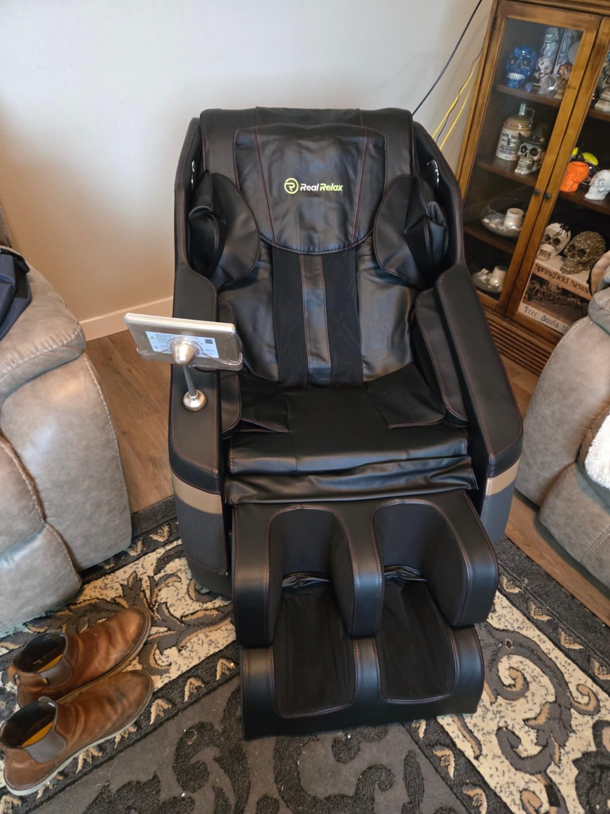 Real Relax Full Body Shiatsu Massage Chair for Home Relaxation | Zero Gravity Recline, Pre-Assembled, 6 Auto Modes, Foot Massage, Waist & Calf Heating, Bluetooth, Black customer photo 1