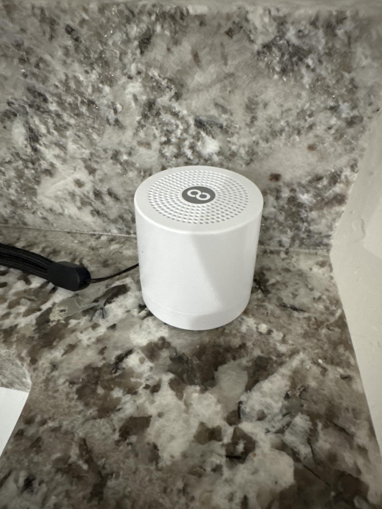 Sound Machine Mini White Noise Machine with 30 Soothing Sounds 4 Timers Memory Function for Newborn Baby Kids Adults Portable Rechargeable Sleep Brown Noise Machine for Travel Camping Home Office customer photo 2