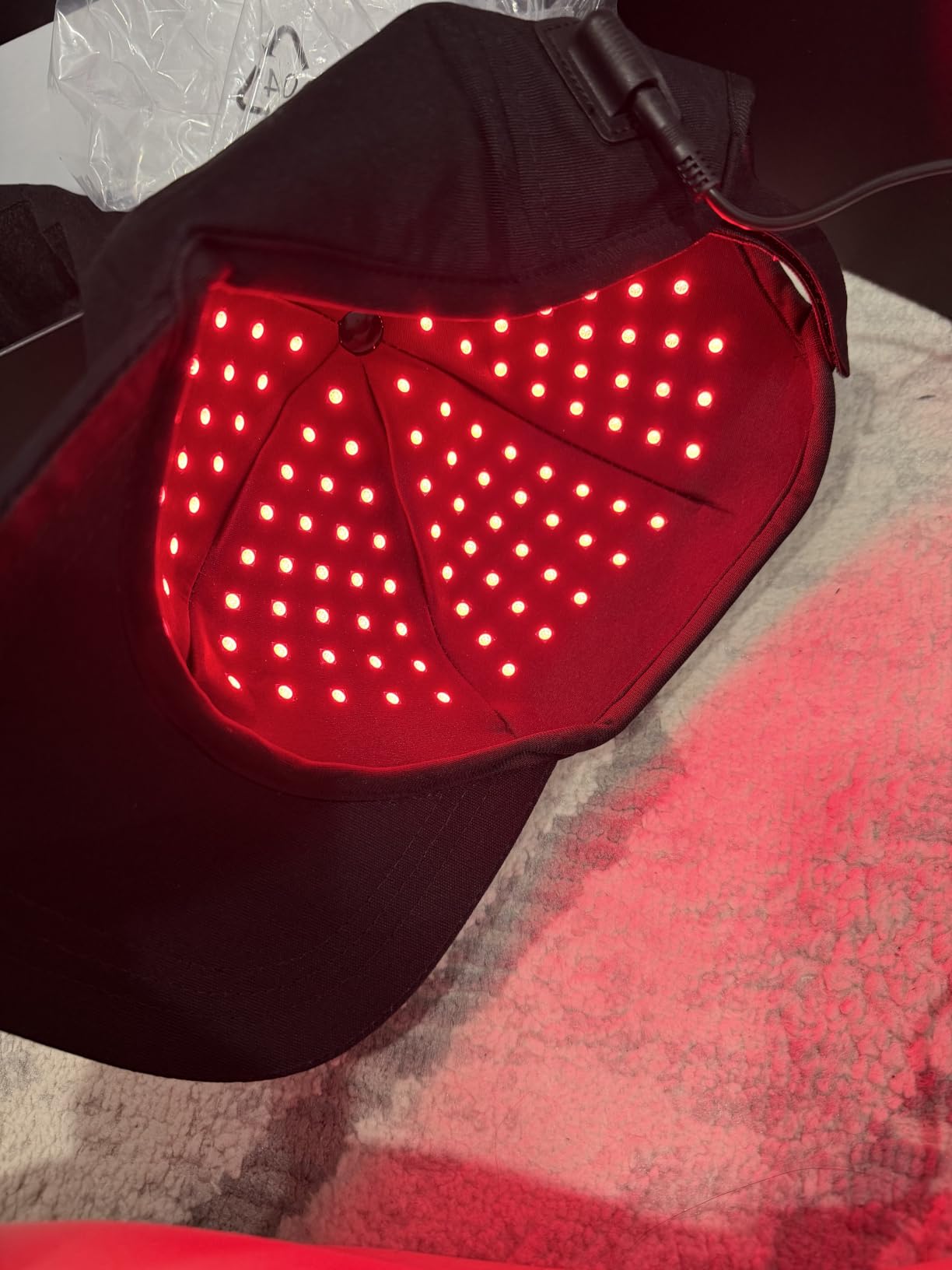 Red Light Hair Growth Cap, 528 Total Light Emitters, Red Light Therapy for Hair, At-Home Scalp Care for Men & Women, Gift Idea, Adjustable Comfort Design, Black Cap customer photo 2